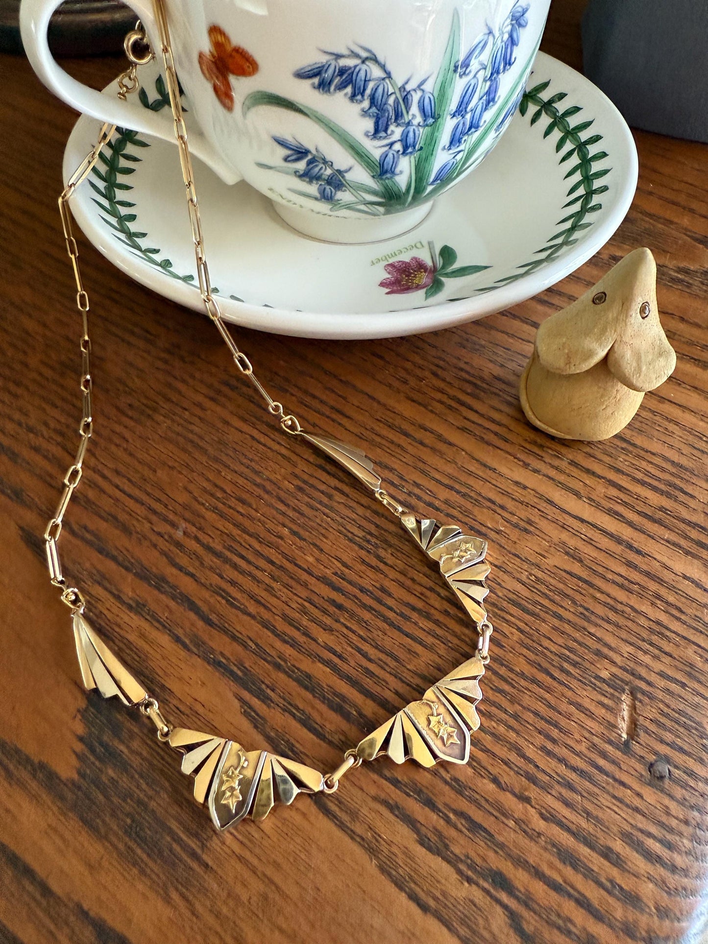 IVY French Art Deco Antique 12g 18k Gold Two Tone Necklace Drapery Paperclip Chain Collar Fan Pendant Figural Architectural Geometric Fanned