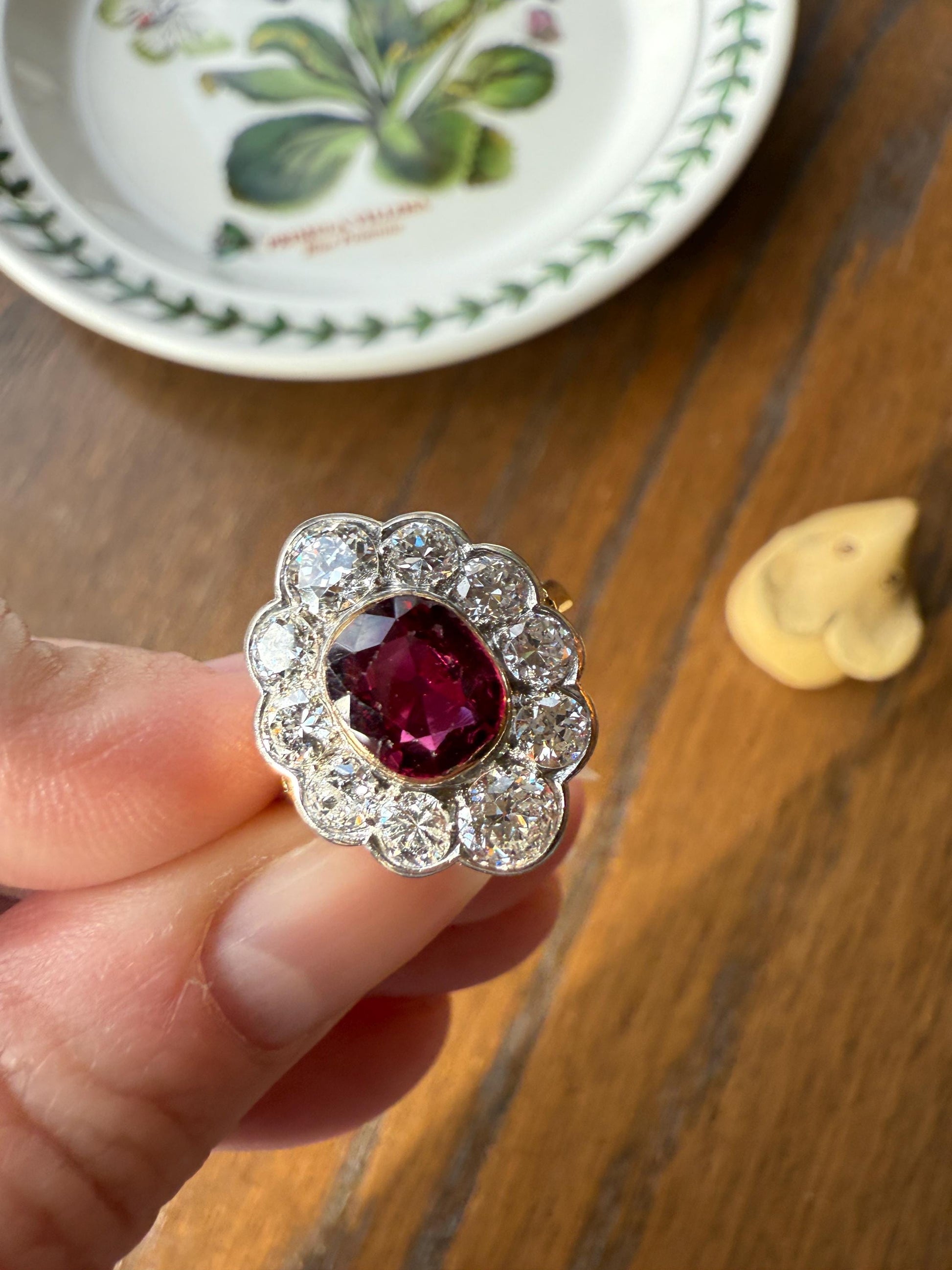 Natural RUBY Purplish Berry Red 2.2 CARATS Old European Cut DIAMOND Halo Ring 18k Gold Platinum Daisy Scalloped Elegant Classic