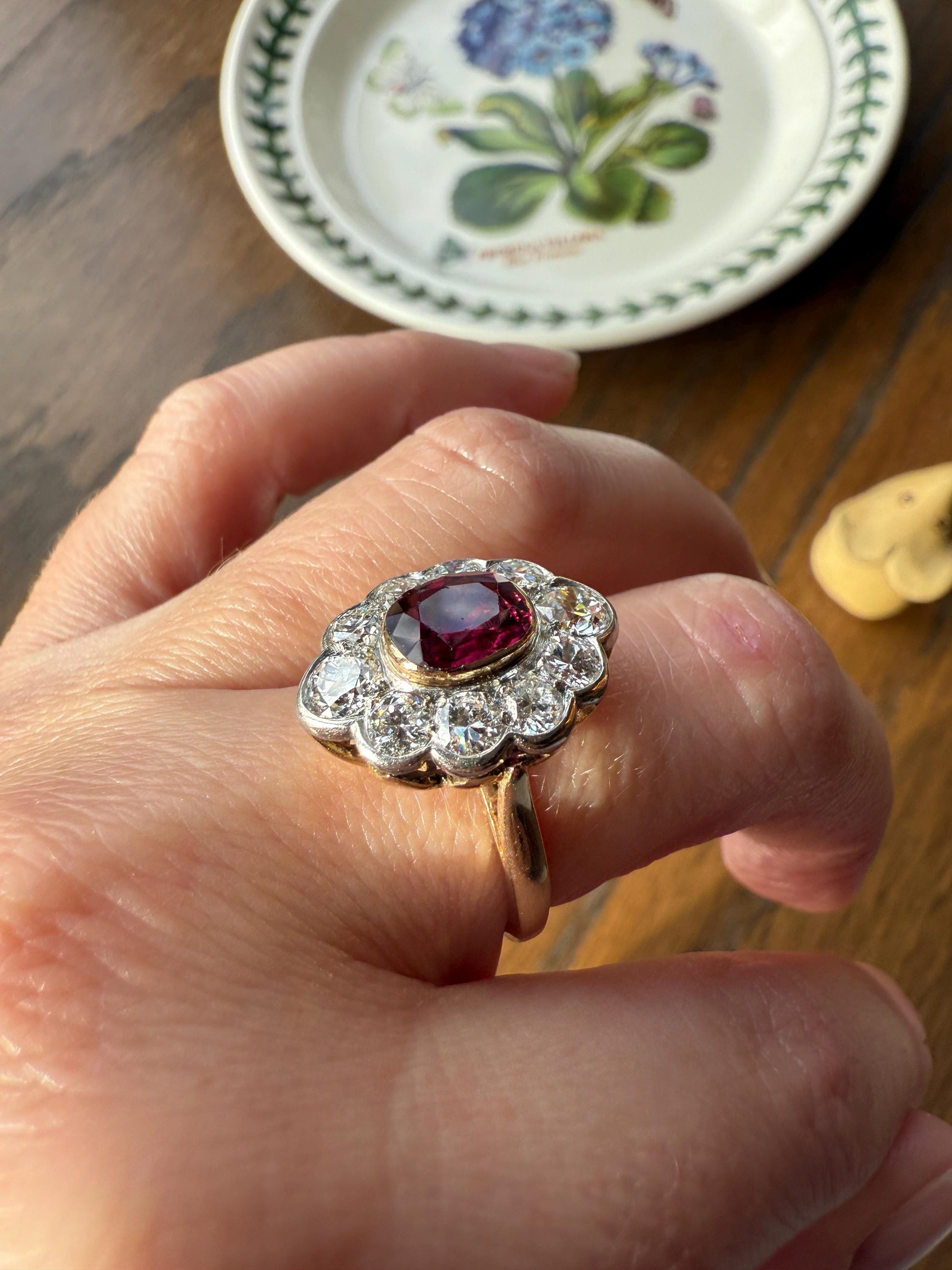 Natural RUBY Purplish Berry Red 2.2 CARATS Old European Cut DIAMOND Halo Ring 18k Gold Platinum Daisy Scalloped Elegant Classic