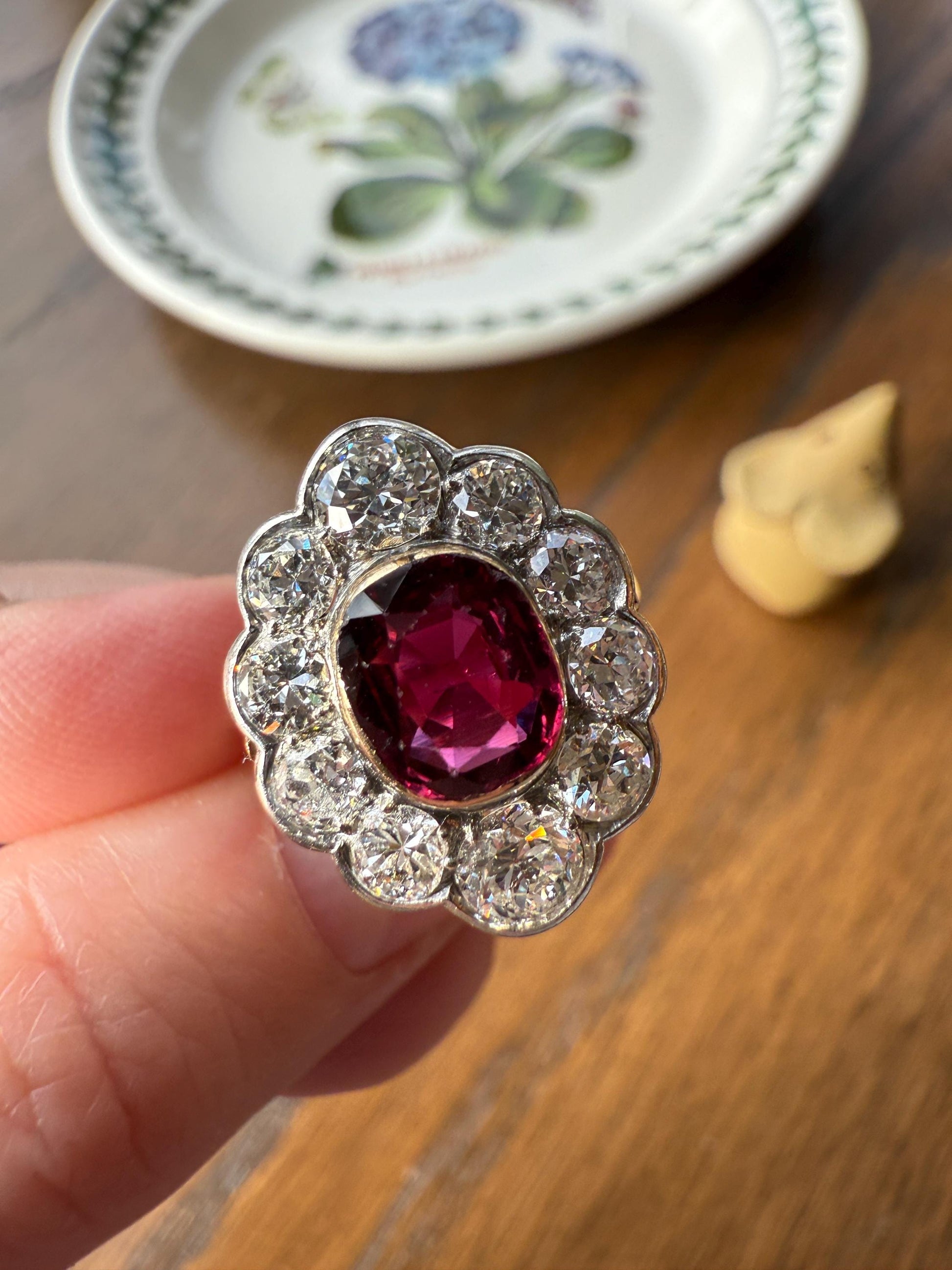 Natural RUBY Purplish Berry Red 2.2 CARATS Old European Cut DIAMOND Halo Ring 18k Gold Platinum Daisy Scalloped Elegant Classic