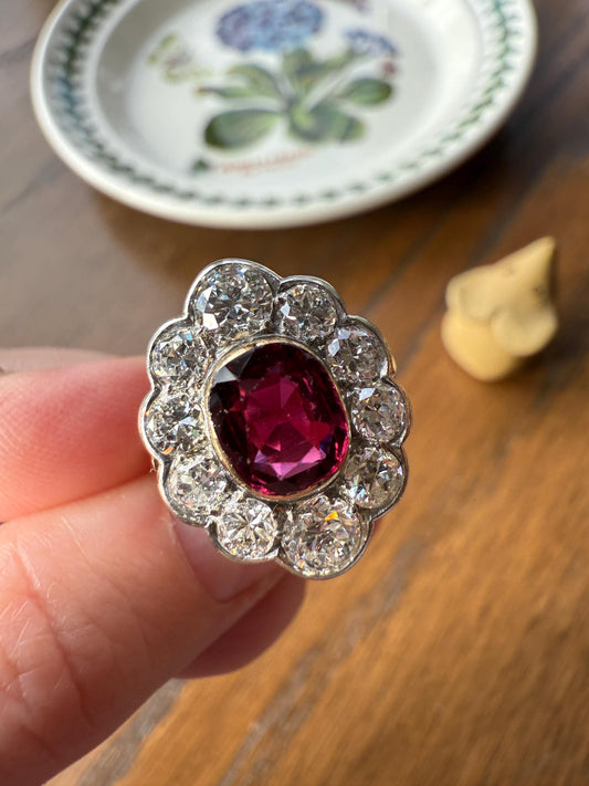 Natural RUBY Purplish Berry Red 2.2 CARATS Old European Cut DIAMOND Halo Ring 18k Gold Platinum Daisy Scalloped Elegant Classic