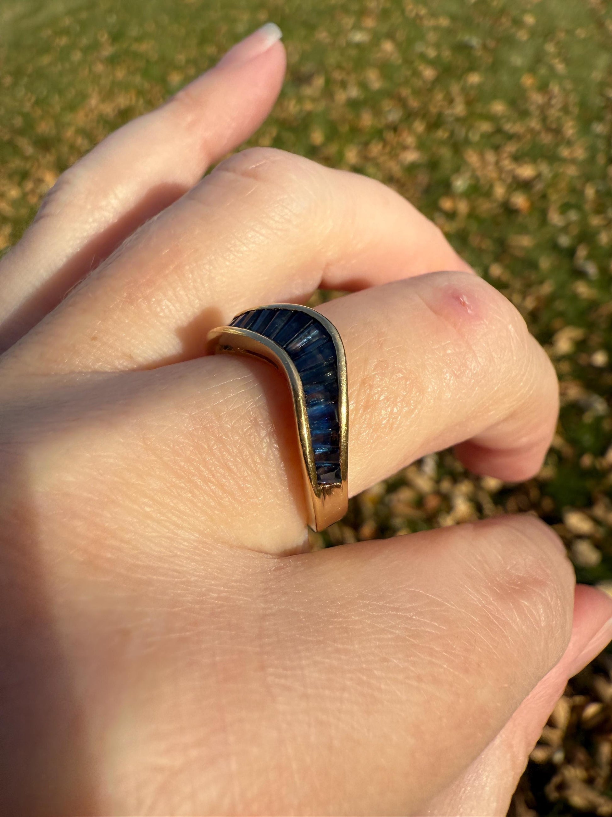 Chevron TIARA Tapered Baguette Trapezoid Cut Natural SAPPHIRES Blue Green Shimmer Vintage V Ring Stacker Wide Band Channel Set Chunky Gift