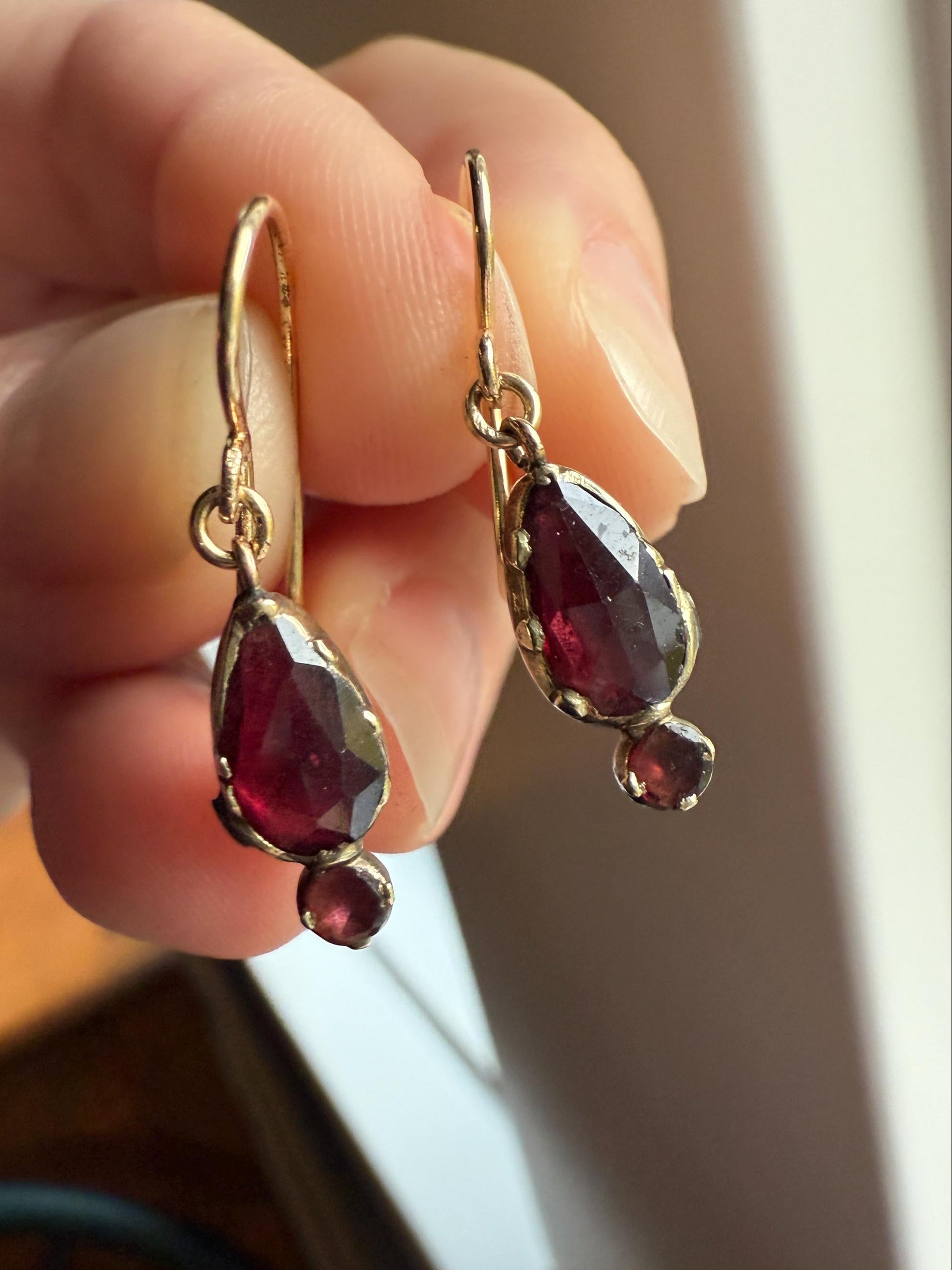 Teardrop Dangles Antique PERPIGNAN GARNET Earrings 18k Gold 14k Ear Wires French Dormouse Rose Cut Closed Back Almandine Glowing