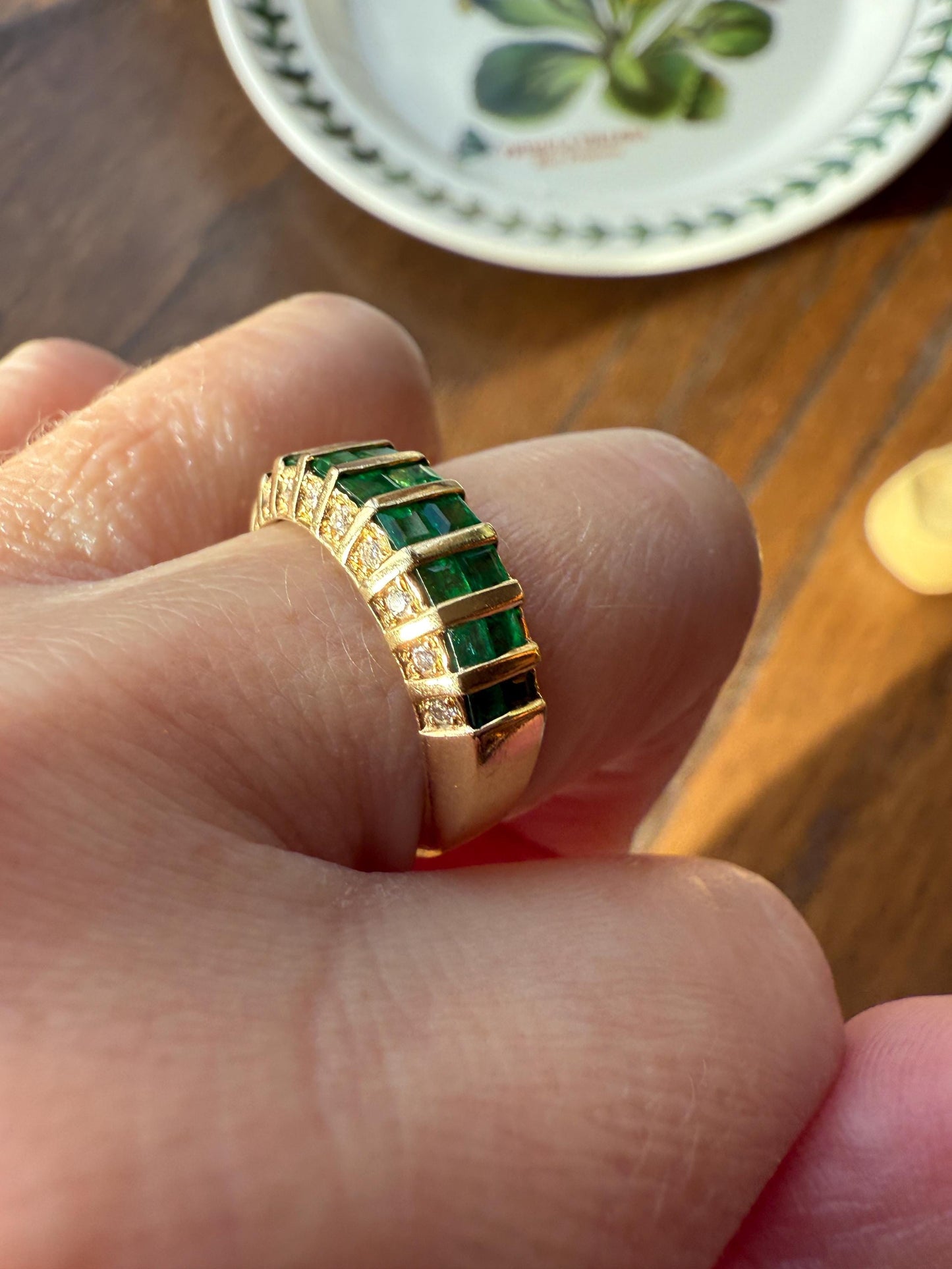 Vintage Square Cut Natural EMERALD Diamonds Edged BAND 14k Gold Solid Ring Retro Lined Stacker Crown Vibrant Green Sparkle
