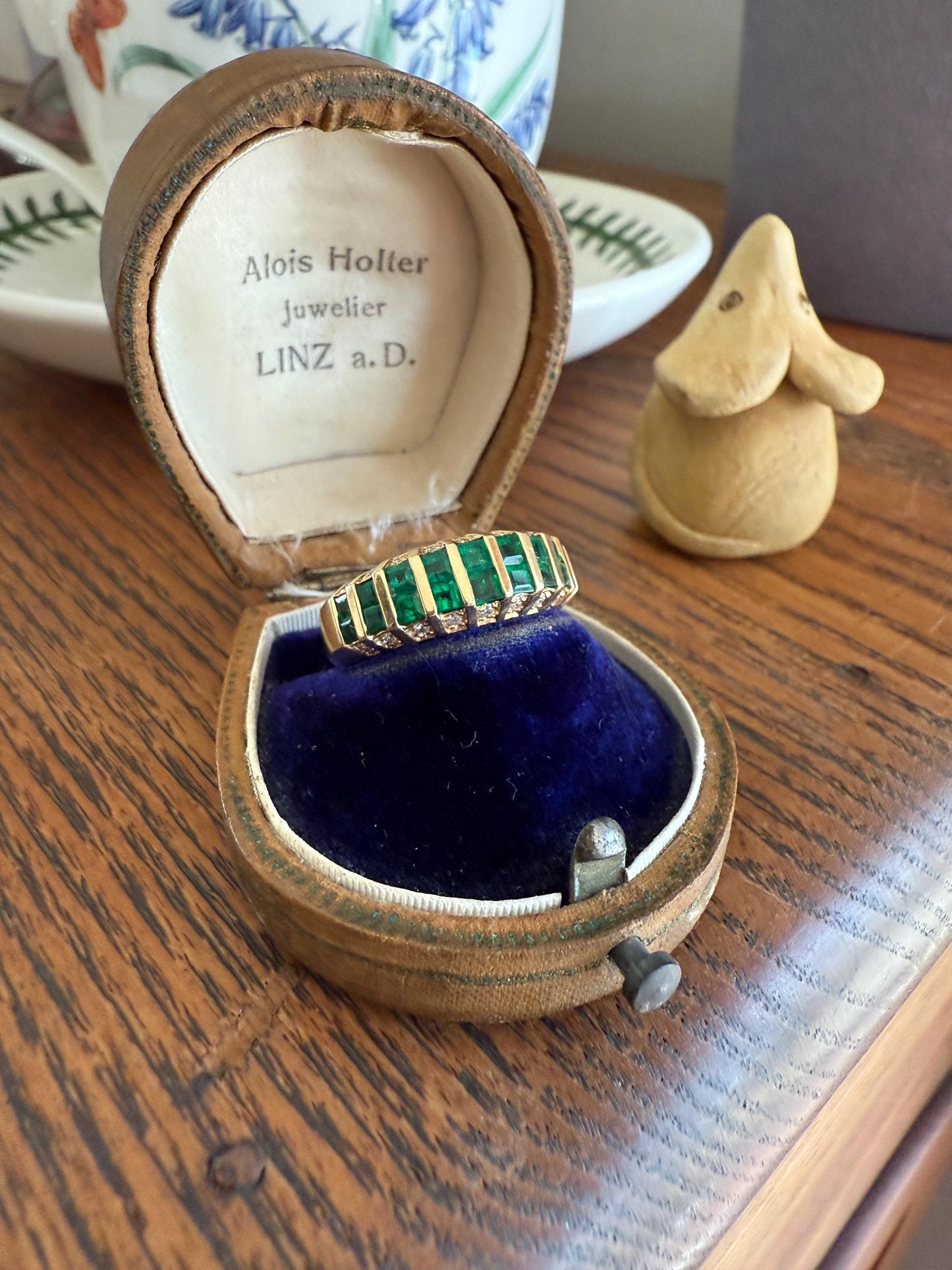 Vintage Square Cut Natural EMERALD Diamonds Edged BAND 14k Gold Solid Ring Retro Lined Stacker Crown Vibrant Green Sparkle