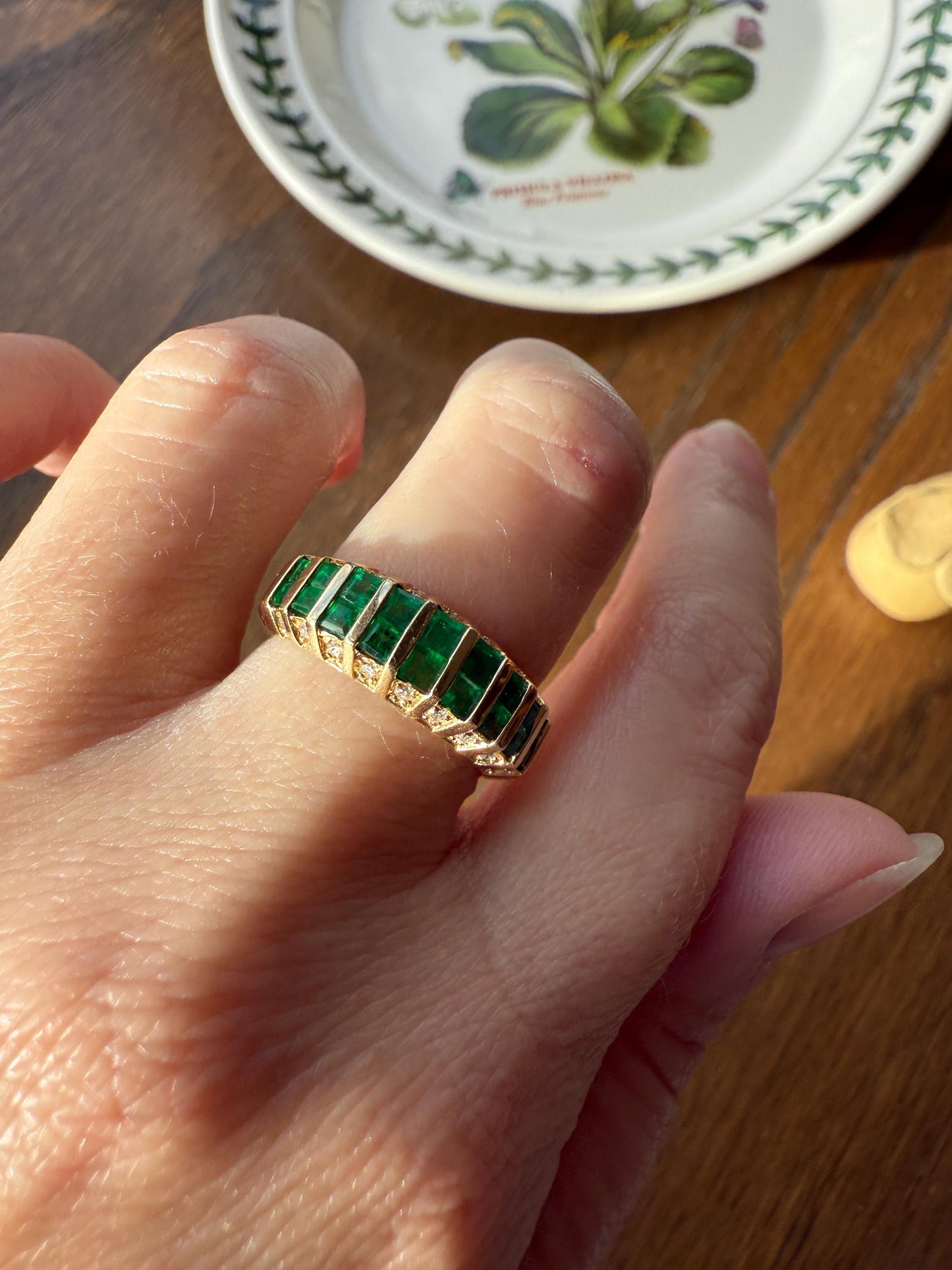 Vintage Square Cut Natural EMERALD Diamonds Edged BAND 14k Gold Solid Ring Retro Lined Stacker Crown Vibrant Green Sparkle