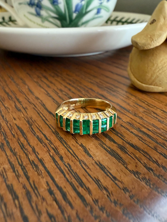 Vintage Square Cut Natural EMERALD Diamonds Edged BAND 14k Gold Solid Ring Retro Lined Stacker Crown Vibrant Green Sparkle