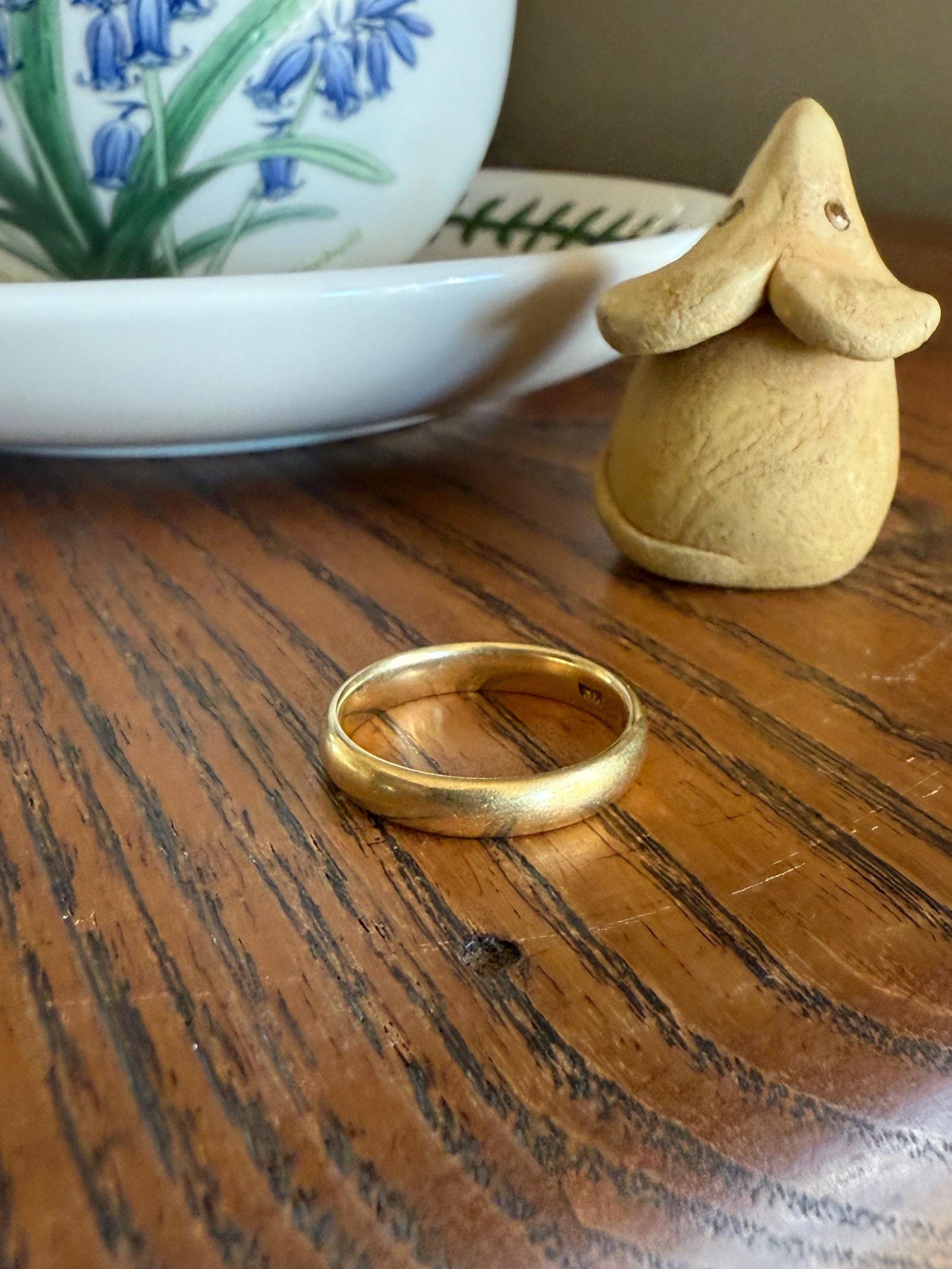 French ANTIQUE 4.3g 18k Gold Wedding RING 3.8mm Wide Band Comfort Fit Stacker Love Gift Unisex Man