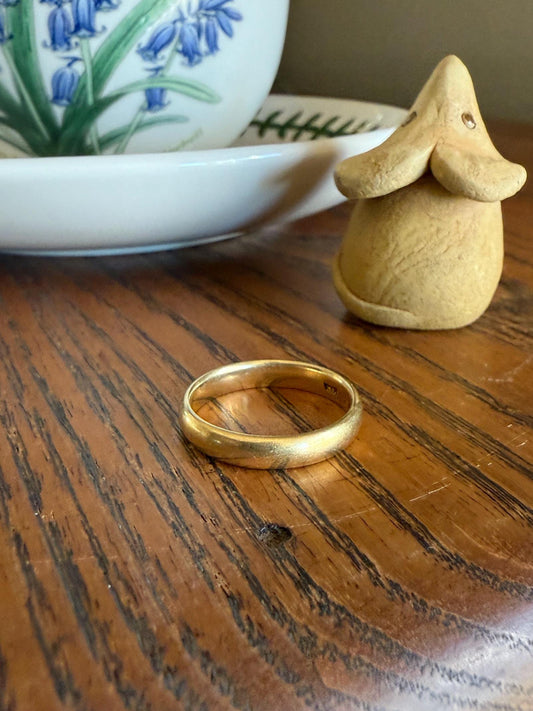 French ANTIQUE 4.3g 18k Gold Wedding RING 3.8mm Wide Band Comfort Fit Stacker Love Gift Unisex Man