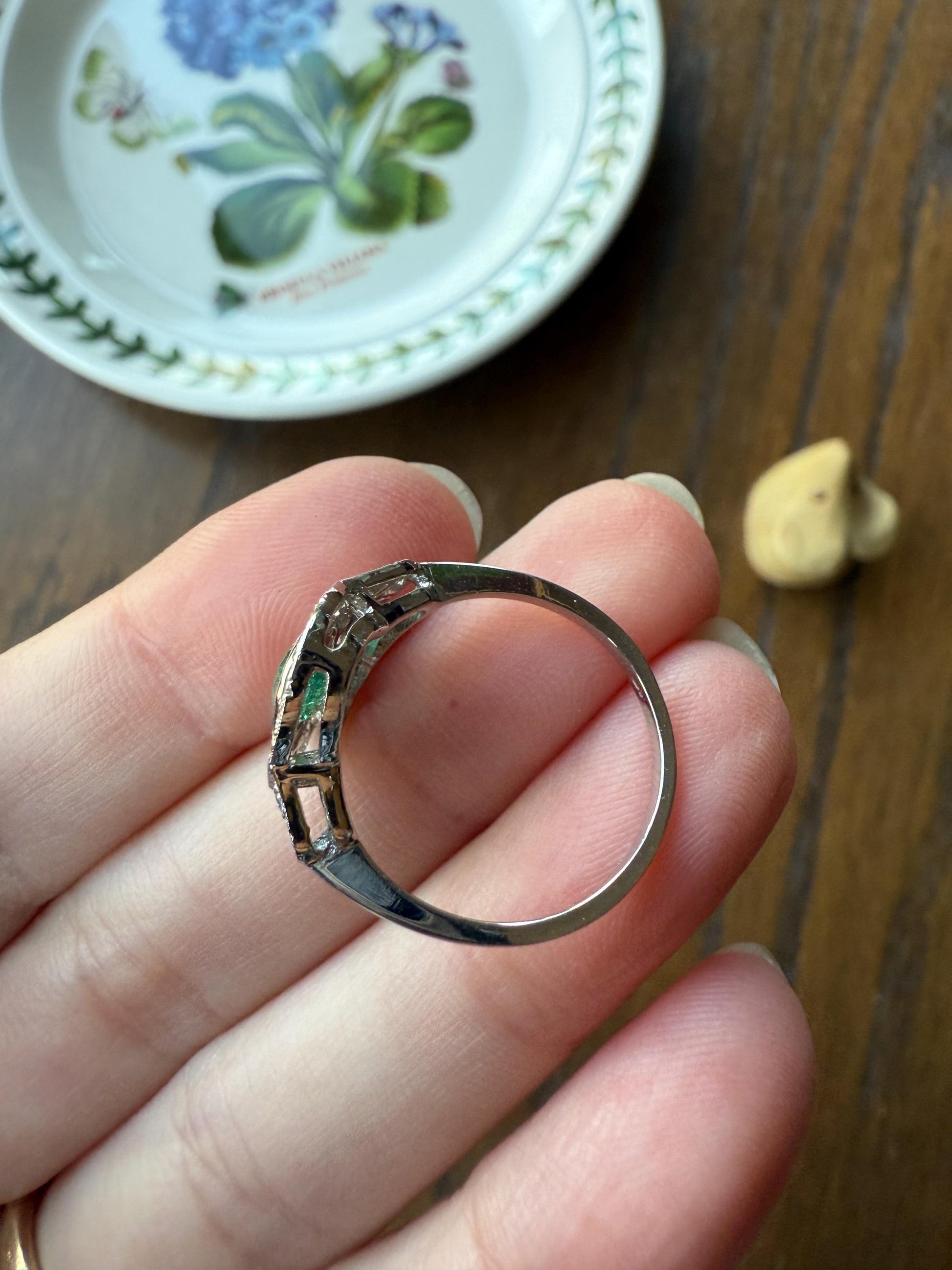 EMERALD Vintage Art Deco 1.6 Carat 20 Transitional & Brilliant Cut DiAMOND Platinum Shield Panel Ring Geometric Green Stacker