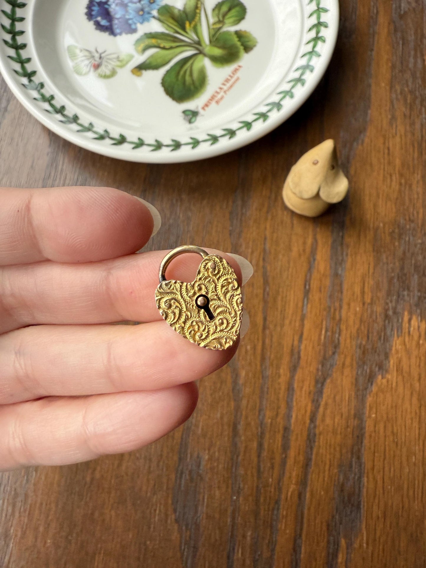 Alice's HEART PADLOCK Pendant from Val in 1895 Victorian Dated Engraved Ornate Embossed Pendant Charm Figural Romantic Gift Connector 3D