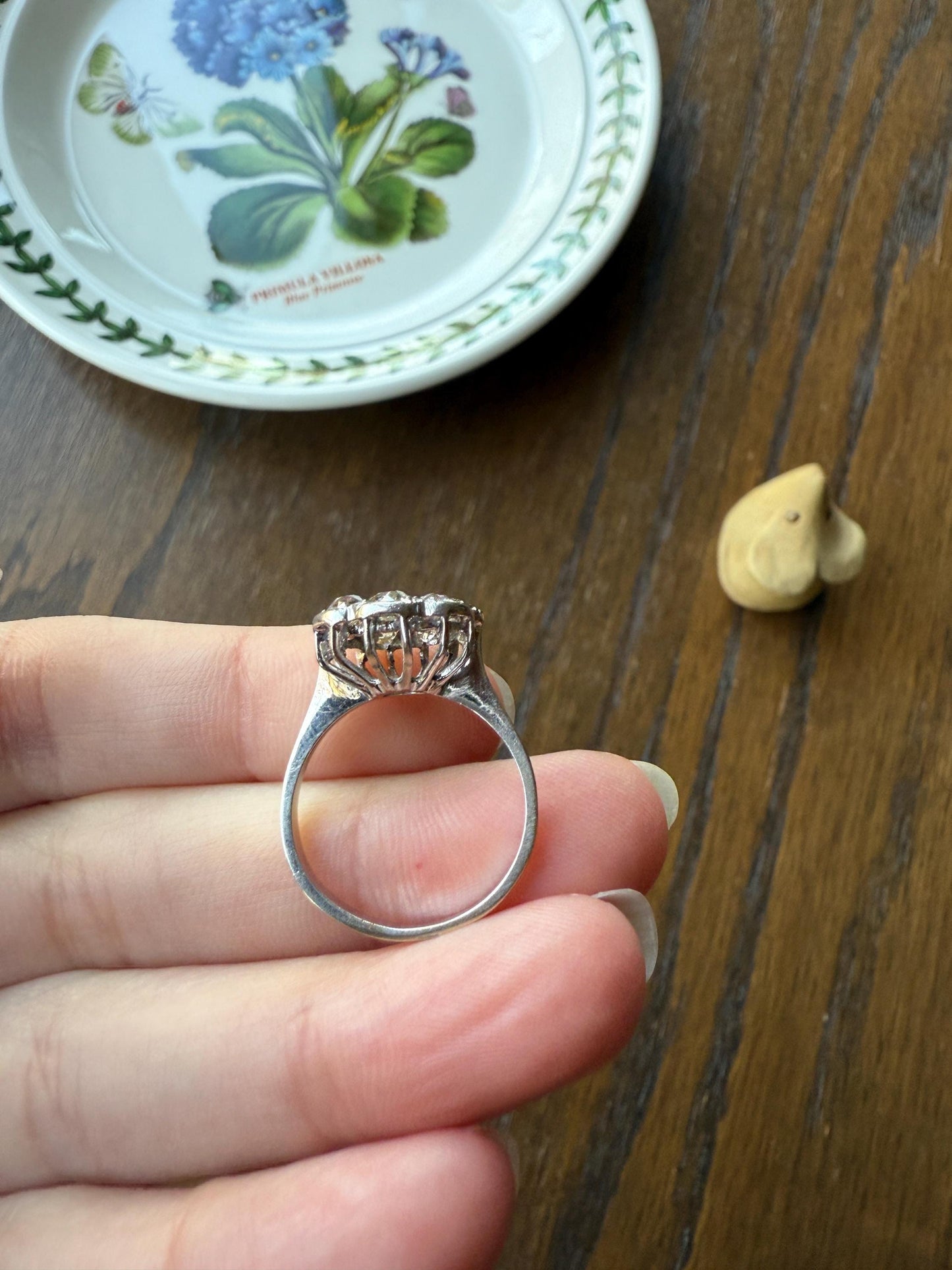 Warm Antique 1 3/4 Carat Old Mine Cut DIAMOND Daisy Flower Cluster 18k White Gold French Art Deco Tall Domed Basket Setting Stacker 1.75Ctw