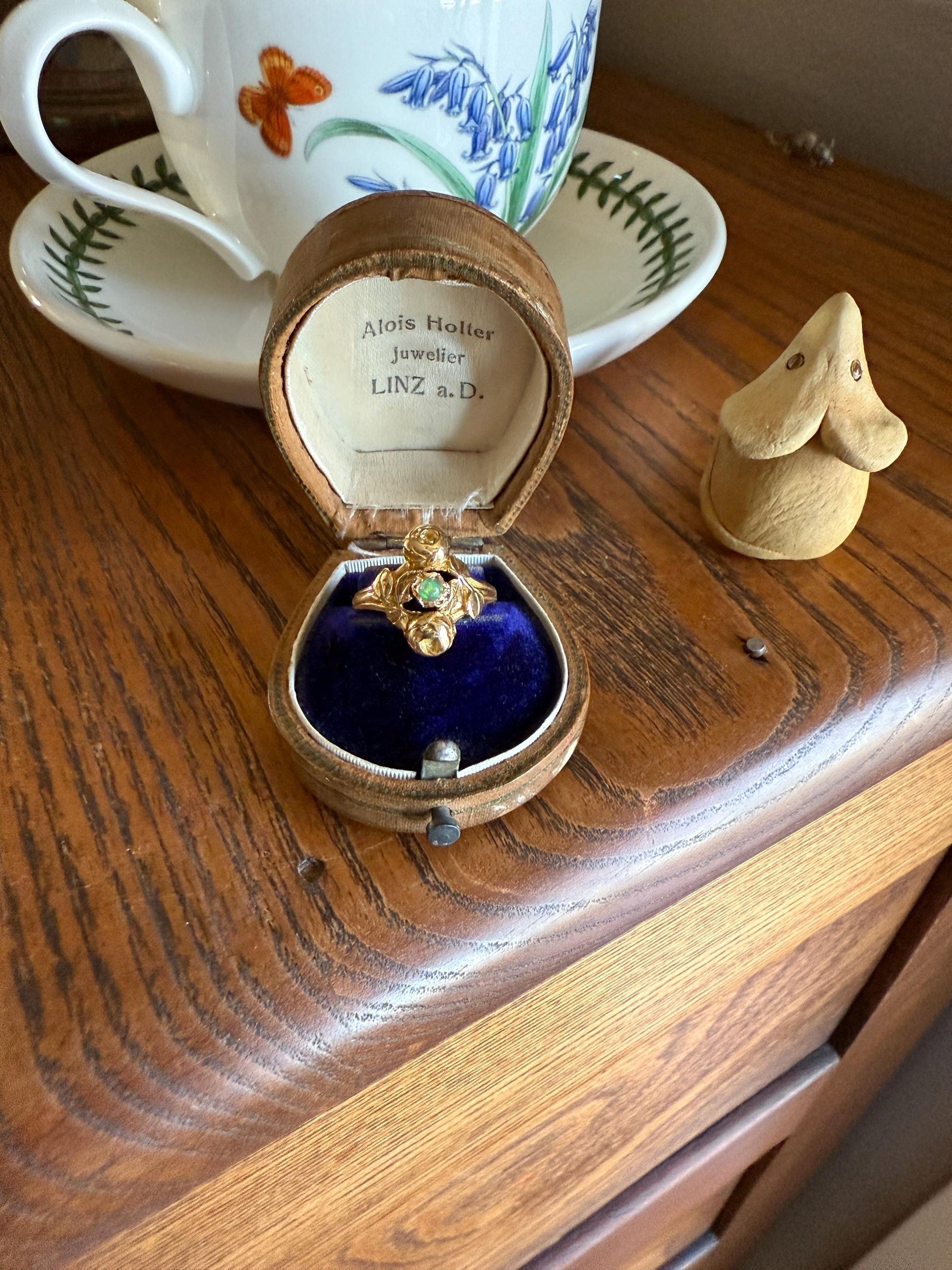 French Antique Figural ROSE Leaf Bud Opal 18k Gold Ring Floral Art Nouveau Belle Epoque Romantic Gift Flower Sweet Stacker