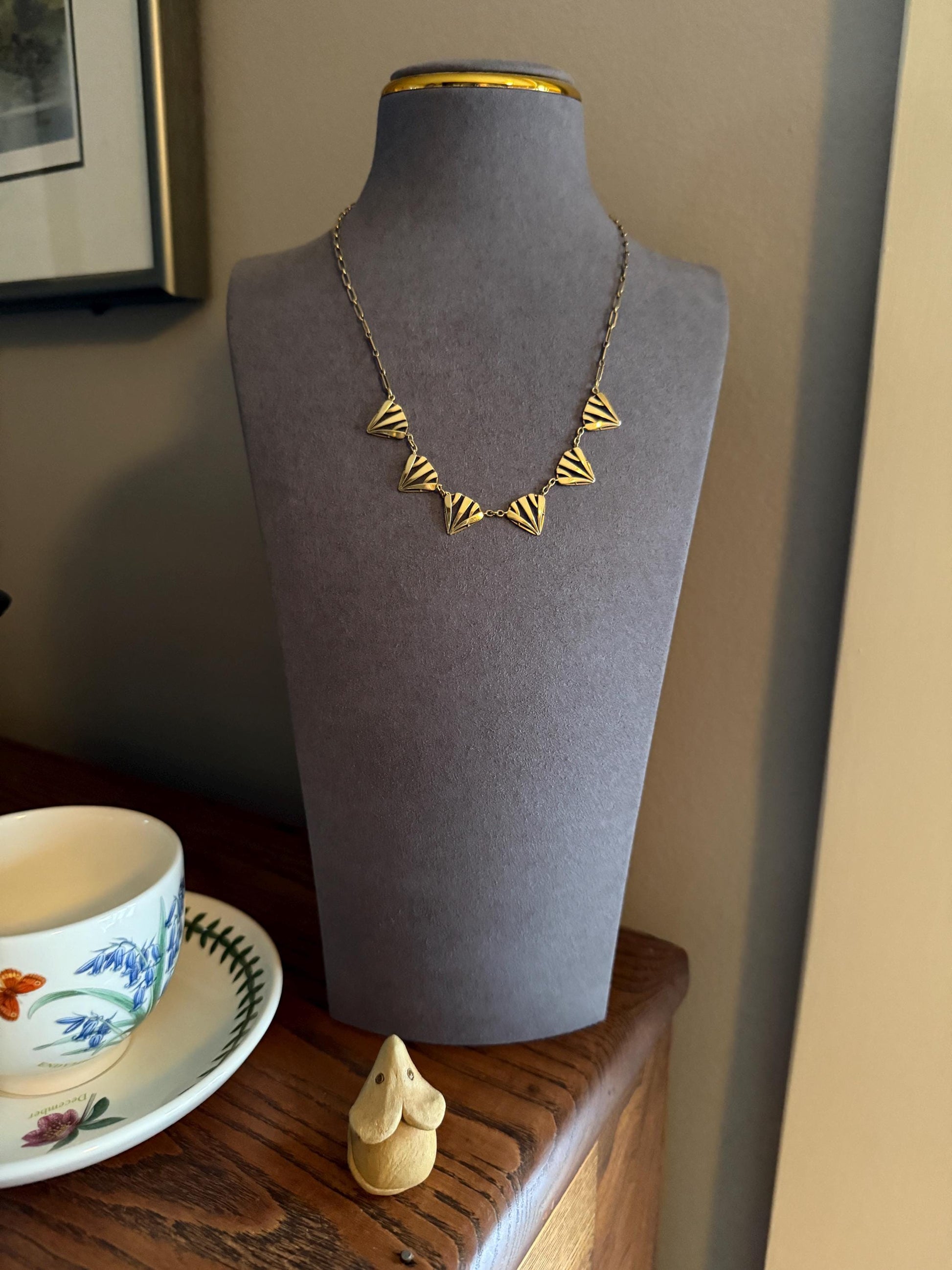 Fan Geometric French Antique 7.2g 18k Gold Necklace Drapery Paperclip Chain Collar Pendant Figural Architectural Geometric Fanned