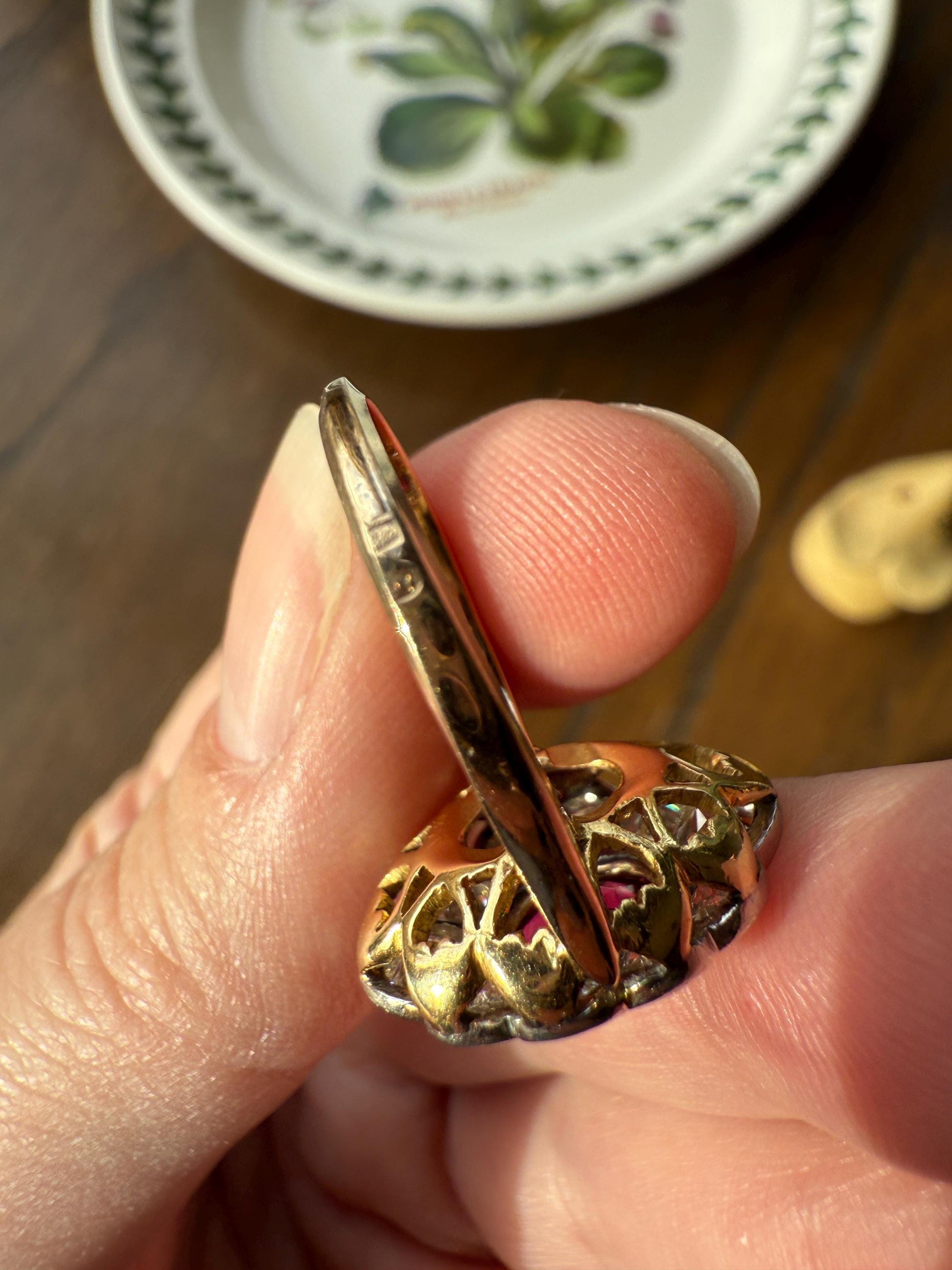 Natural RUBY Purplish Berry Red 2.2 CARATS Old European Cut DIAMOND Halo Ring 18k Gold Platinum Daisy Scalloped Elegant Classic