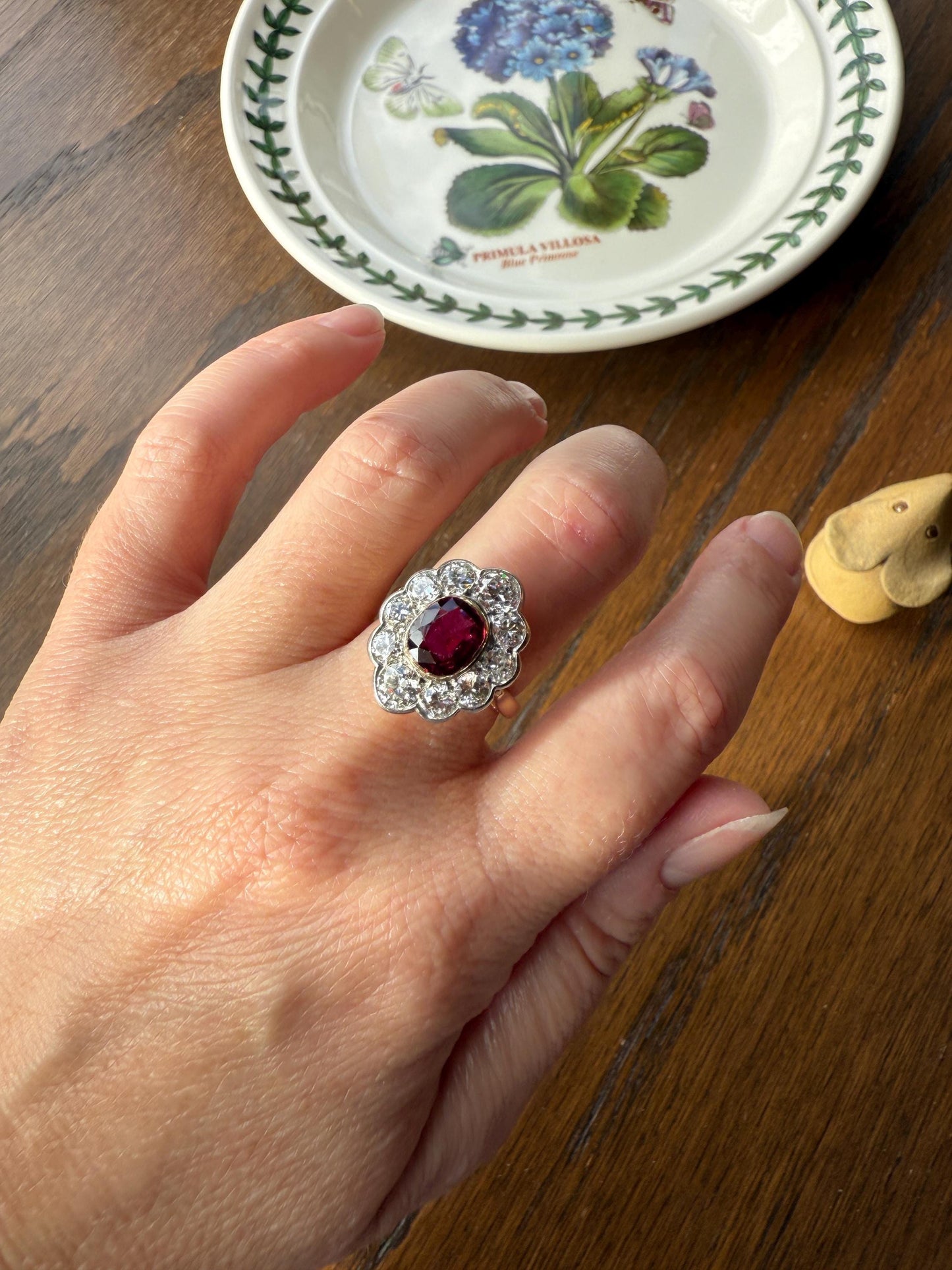 Natural RUBY Purplish Berry Red 2.2 CARATS Old European Cut DIAMOND Halo Ring 18k Gold Platinum Daisy Scalloped Elegant Classic