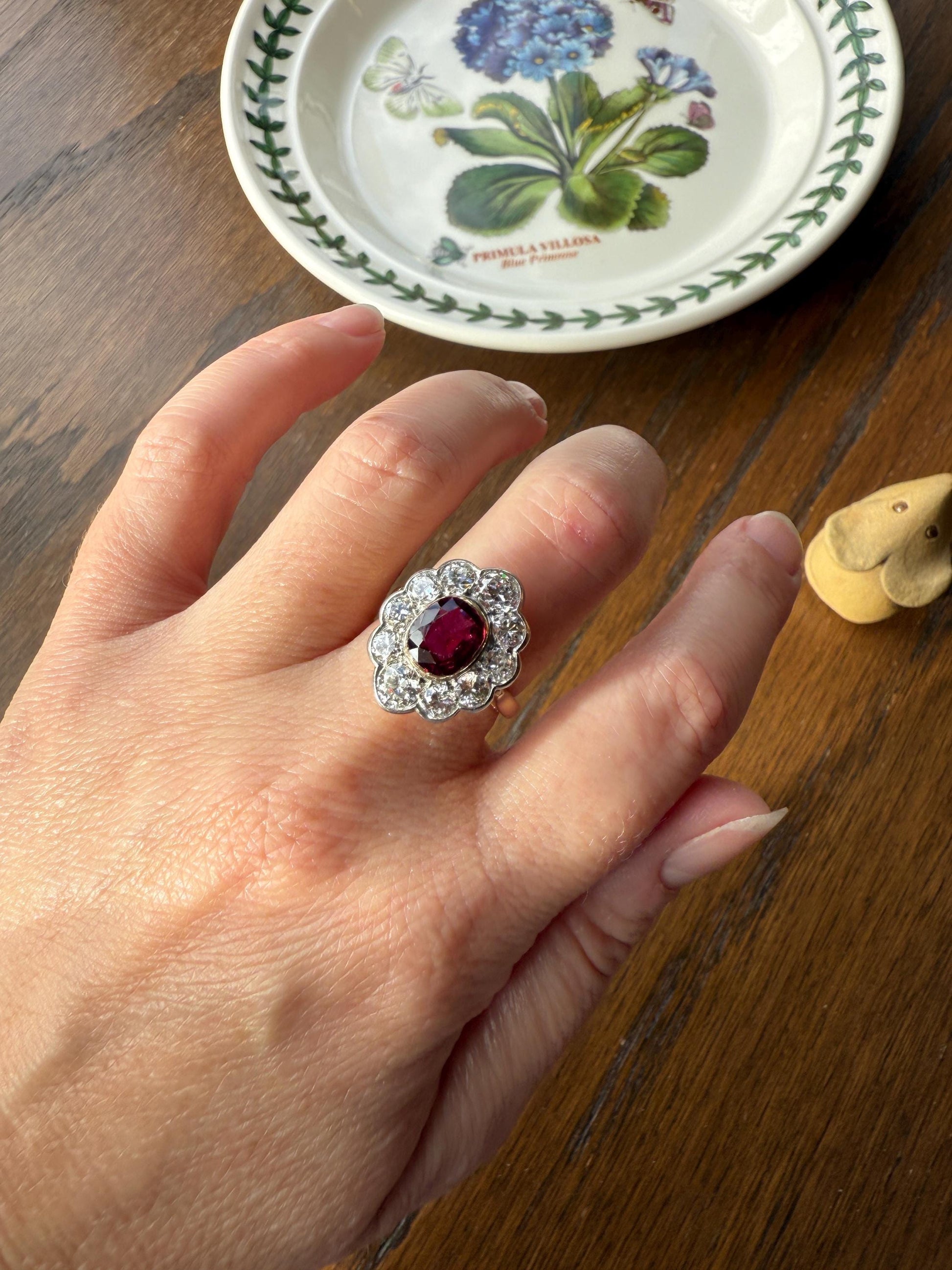 Natural RUBY Purplish Berry Red 2.2 CARATS Old European Cut DIAMOND Halo Ring 18k Gold Platinum Daisy Scalloped Elegant Classic