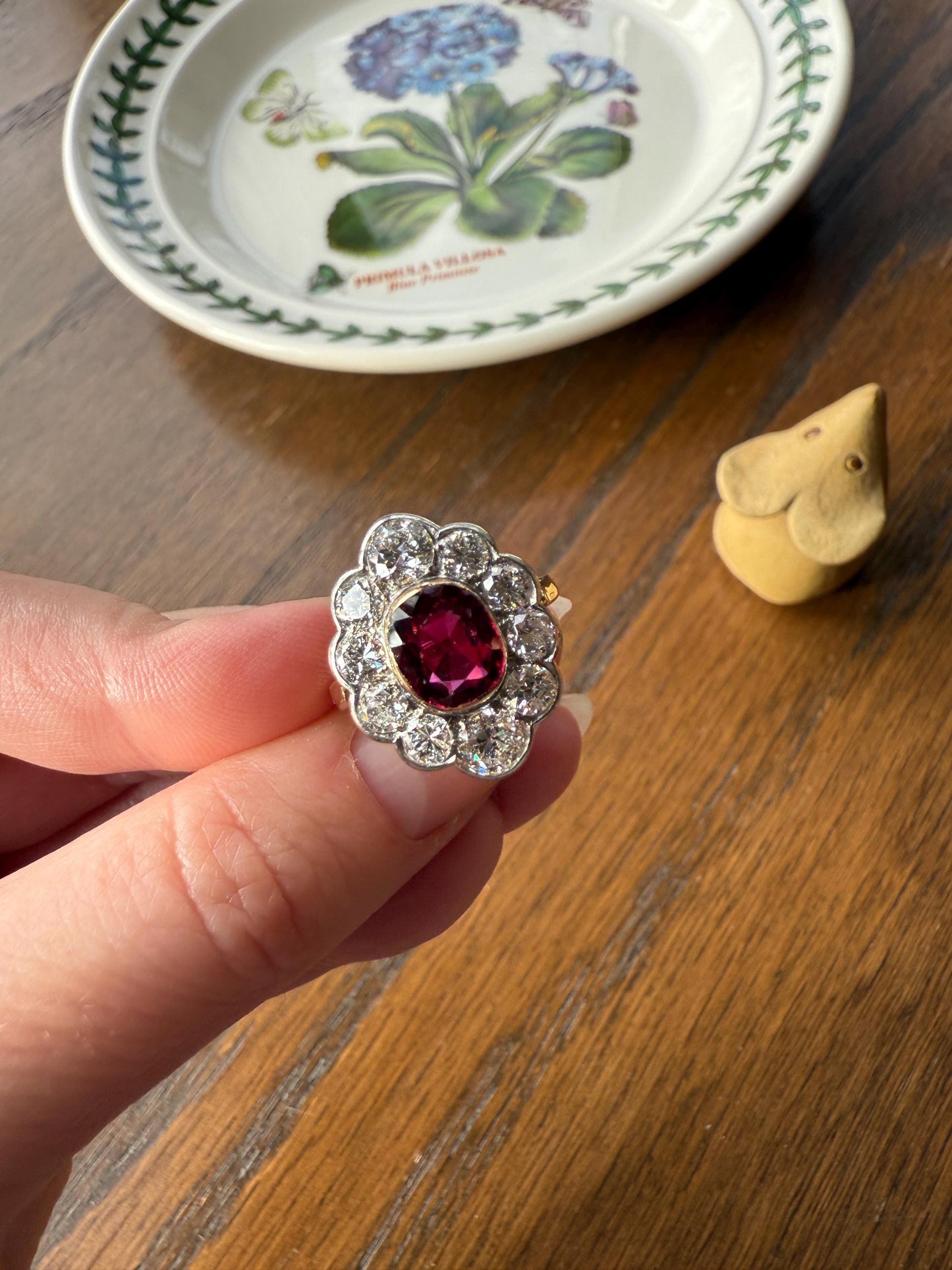 Natural RUBY Purplish Berry Red 2.2 CARATS Old European Cut DIAMOND Halo Ring 18k Gold Platinum Daisy Scalloped Elegant Classic