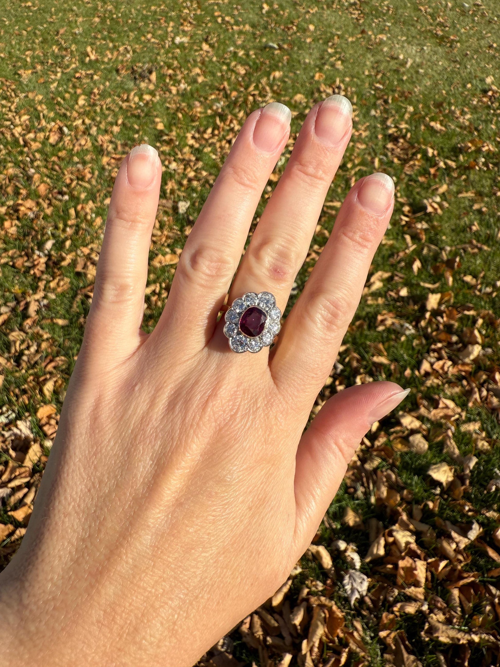 Natural RUBY Purplish Berry Red 2.2 CARATS Old European Cut DIAMOND Halo Ring 18k Gold Platinum Daisy Scalloped Elegant Classic