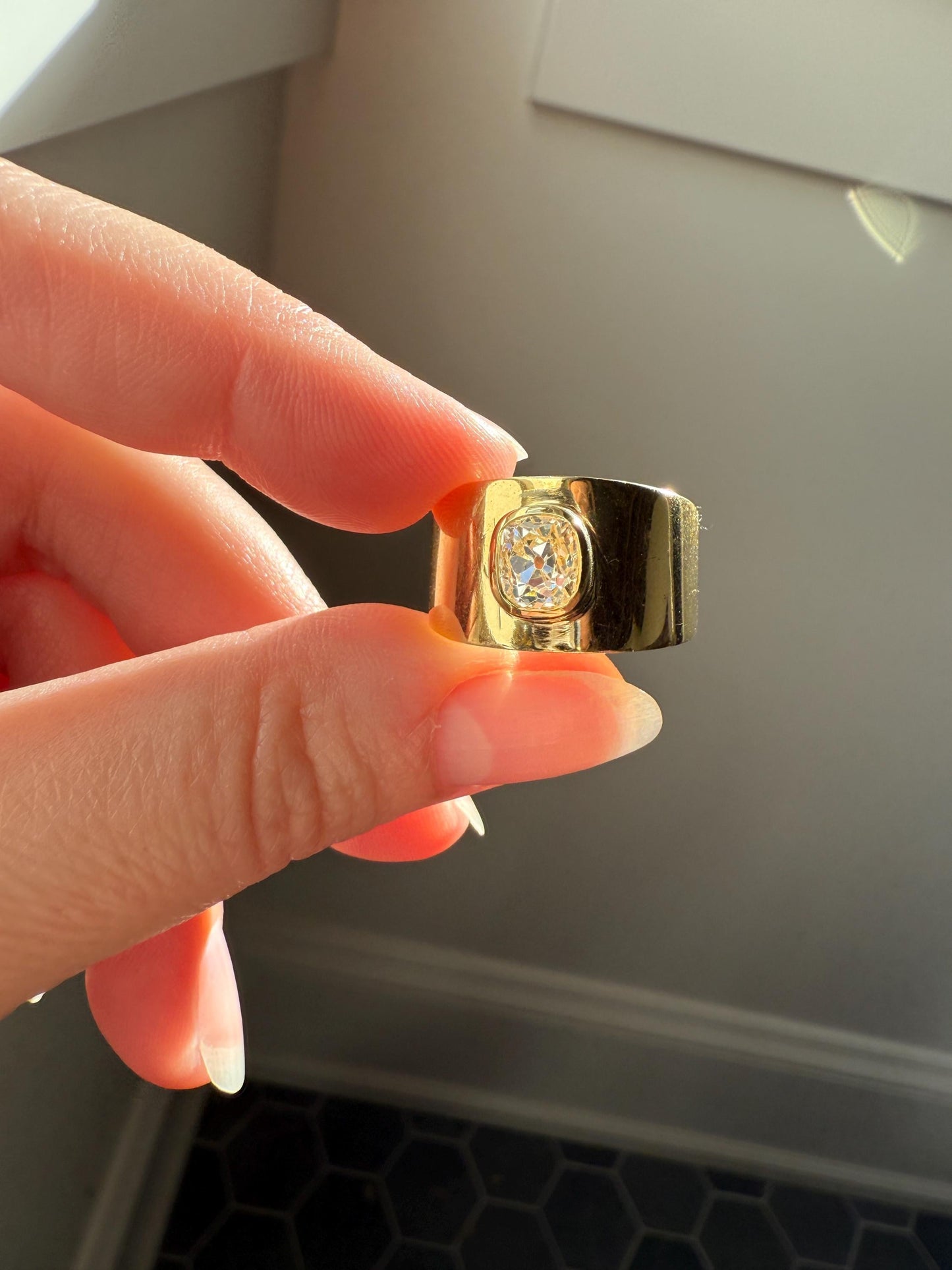 CHUNKY 1 Carat Old Mine Cut DIAMOND X Wide Cigar Band 8.5g 18k Gold Solid Ring Stacker Bezel Set Solitaire Sturdy Tapered Shimmer