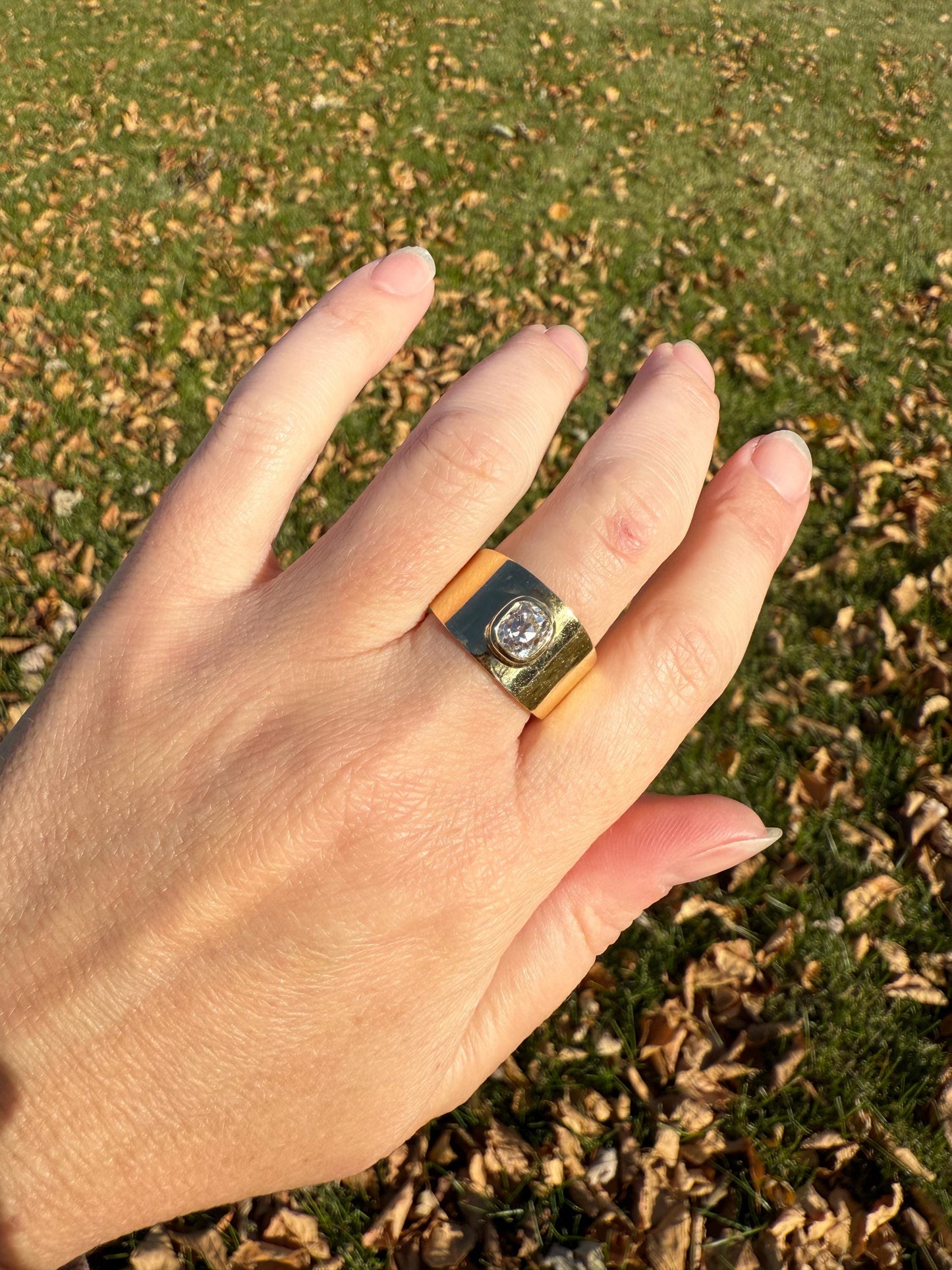 CHUNKY 1 Carat Old Mine Cut DIAMOND X Wide Cigar Band 8.5g 18k Gold Solid Ring Stacker Bezel Set Solitaire Sturdy Tapered Shimmer