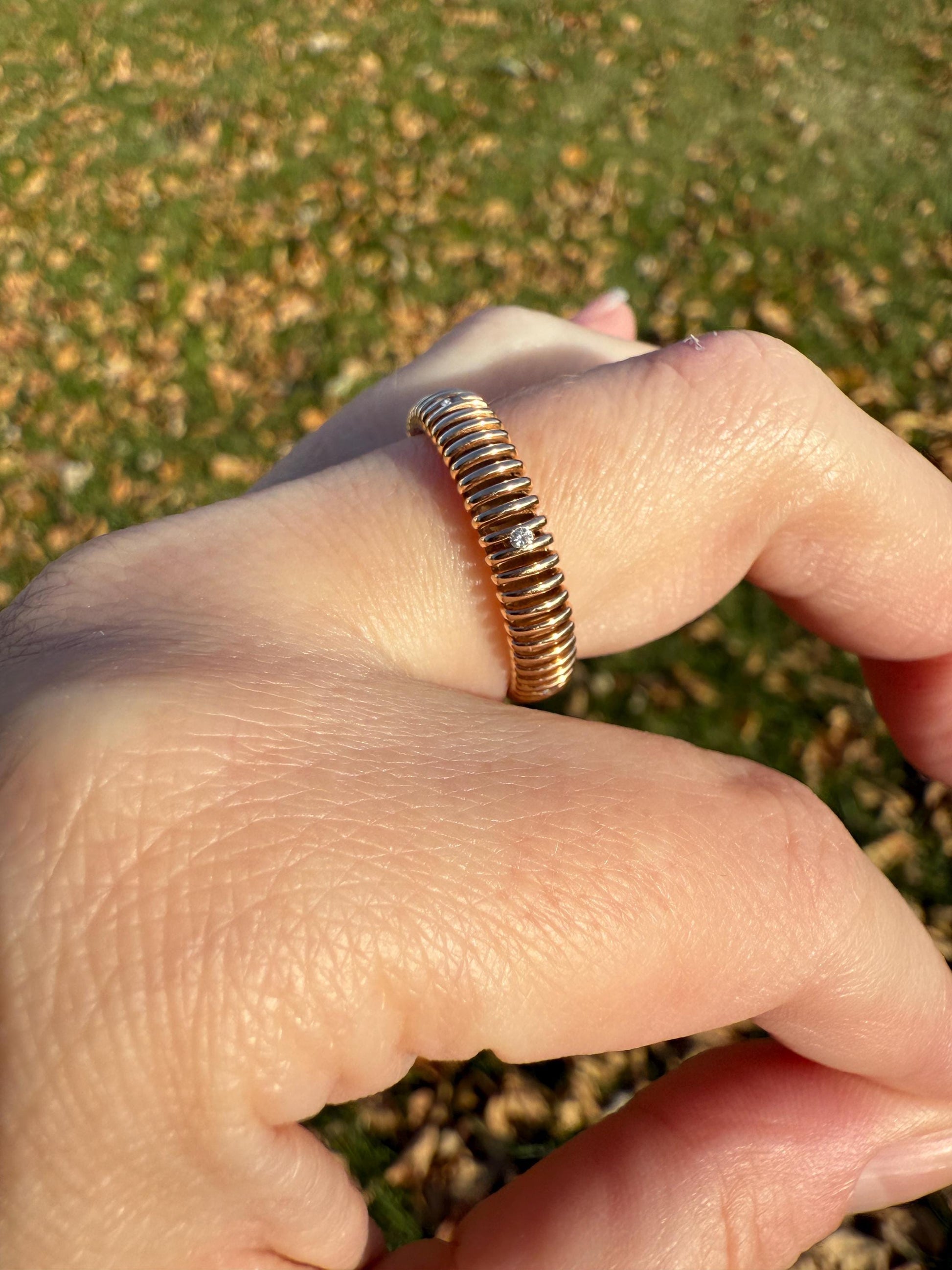 Coiled "Spring" Diamond Comfort Fit DONUT Band 4.1g 18k Rose Gold Vintage Textured Stacker Wedding Eternity Ring Chunky Tube Ribbed Retro