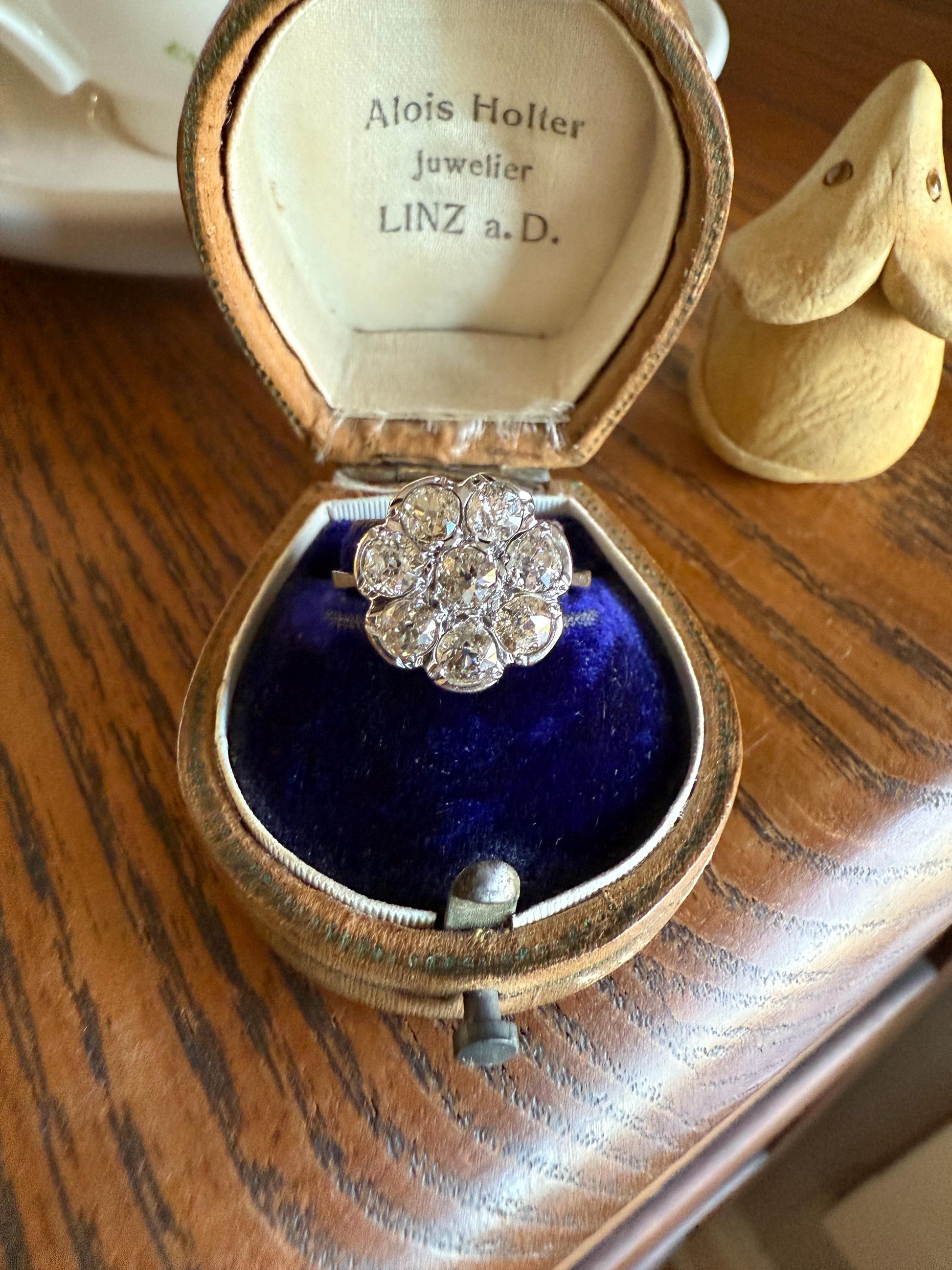 Warm Antique 1 3/4 Carat Old Mine Cut DIAMOND Daisy Flower Cluster 18k White Gold French Art Deco Tall Domed Basket Setting Stacker 1.75Ctw