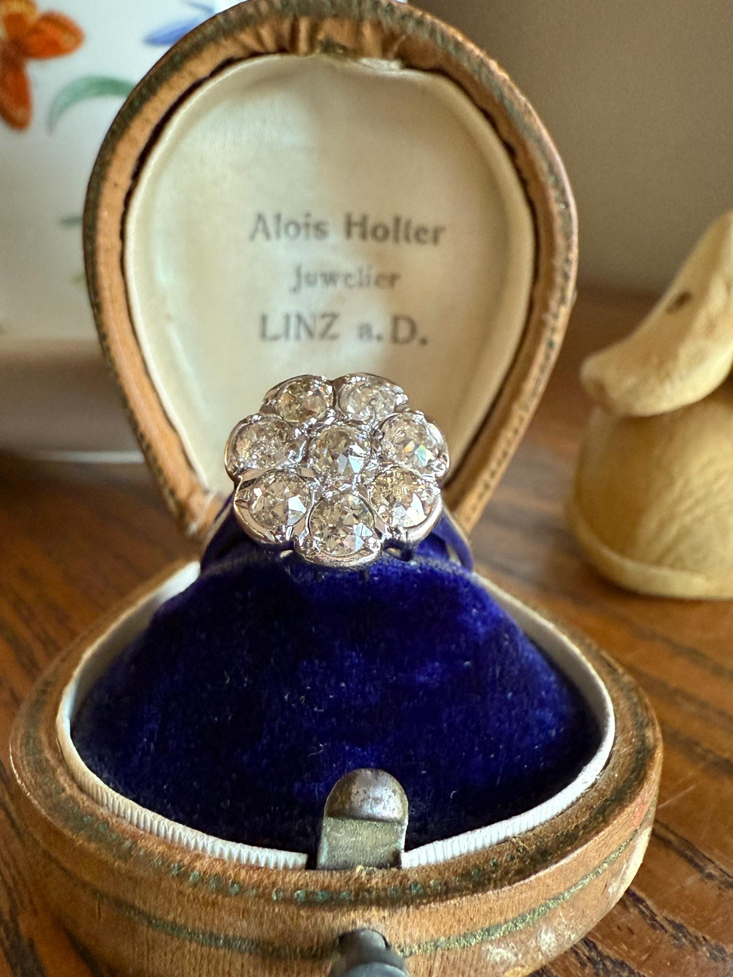 Warm Antique 1 3/4 Carat Old Mine Cut DIAMOND Daisy Flower Cluster 18k White Gold French Art Deco Tall Domed Basket Setting Stacker 1.75Ctw
