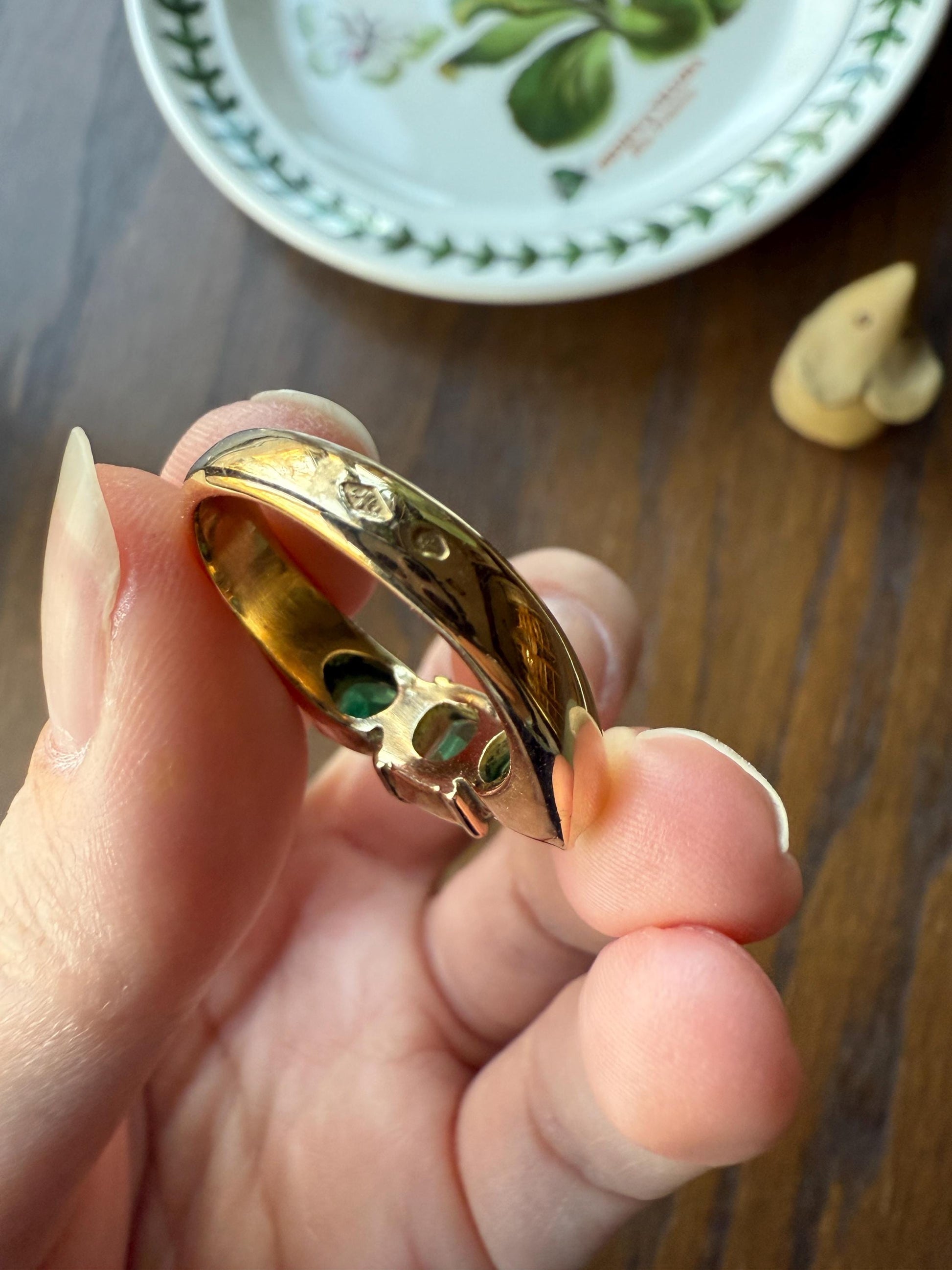 HEAVY Green EMERALD Chunky Vintage Three Stone Ring French 12g 18k Gold Wide Band Natural Oval & Emerald Cut Geometric Unique Retro