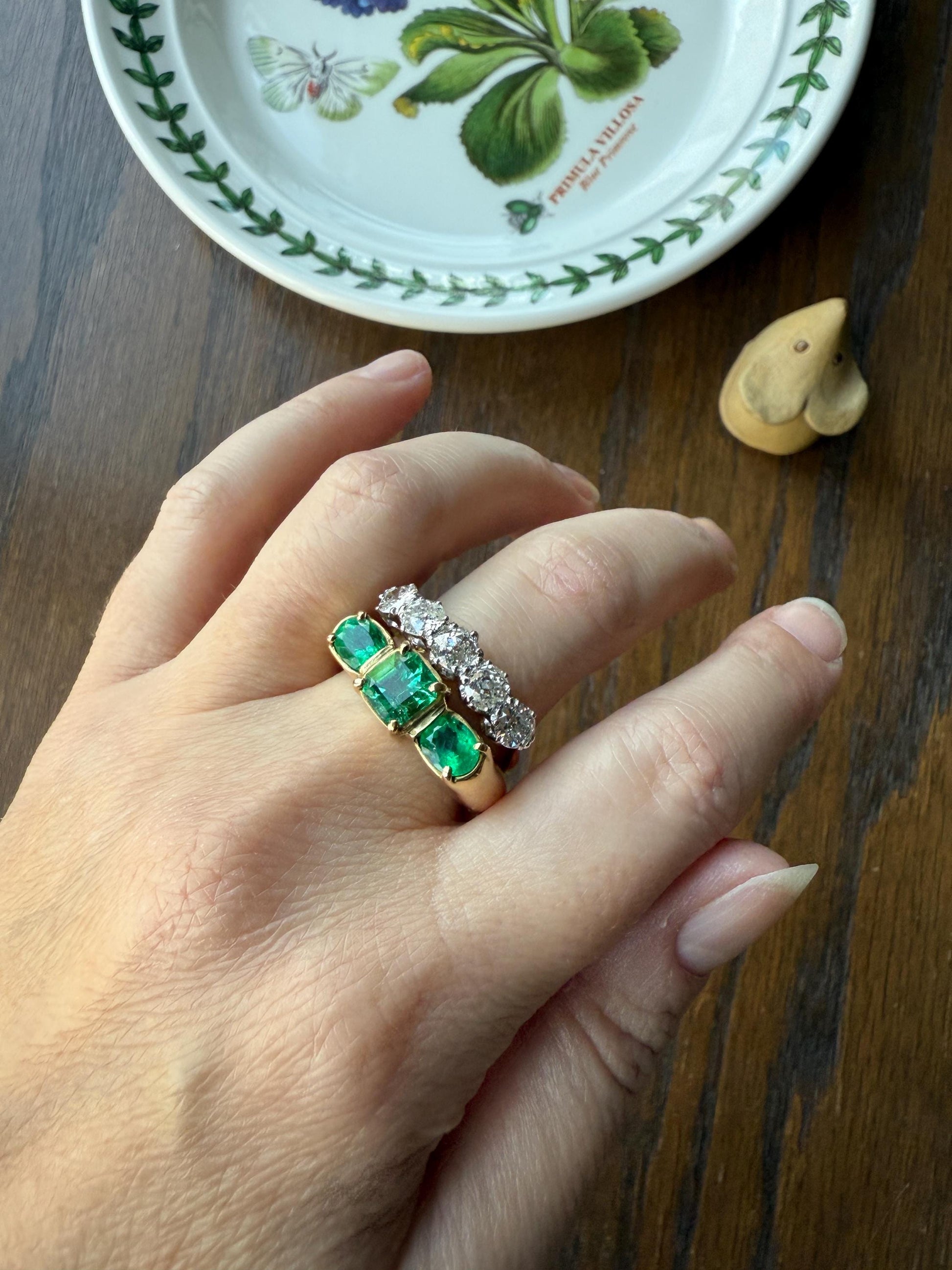 HEAVY Green EMERALD Chunky Vintage Three Stone Ring French 12g 18k Gold Wide Band Natural Oval & Emerald Cut Geometric Unique Retro