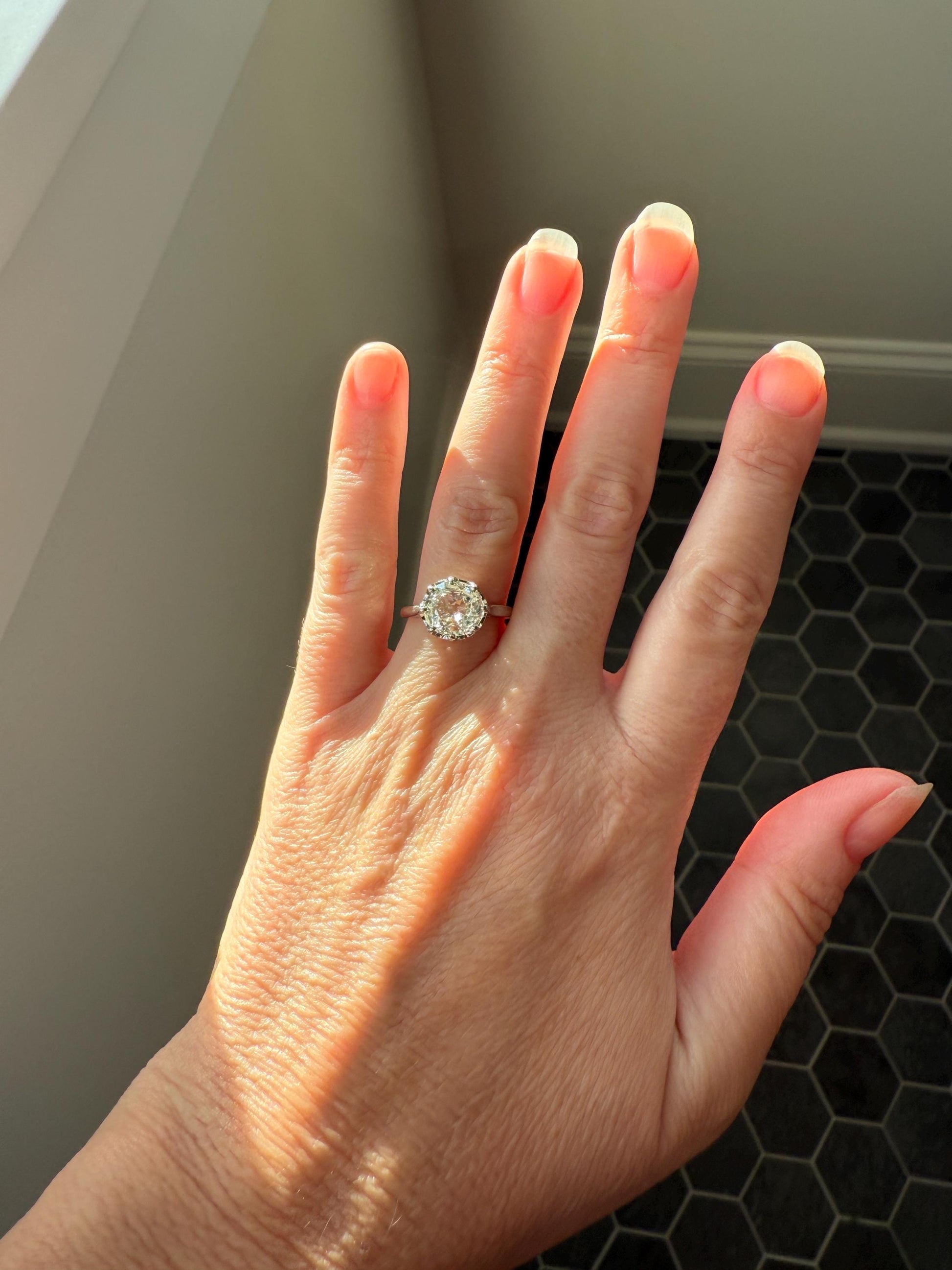 Antique 1.75 Carat Old Mine Cut DIAMOND East West OVAL Solitaire French Engagement Ring 18k White Gold Rainbow Stacker Love Gift Spready OMC
