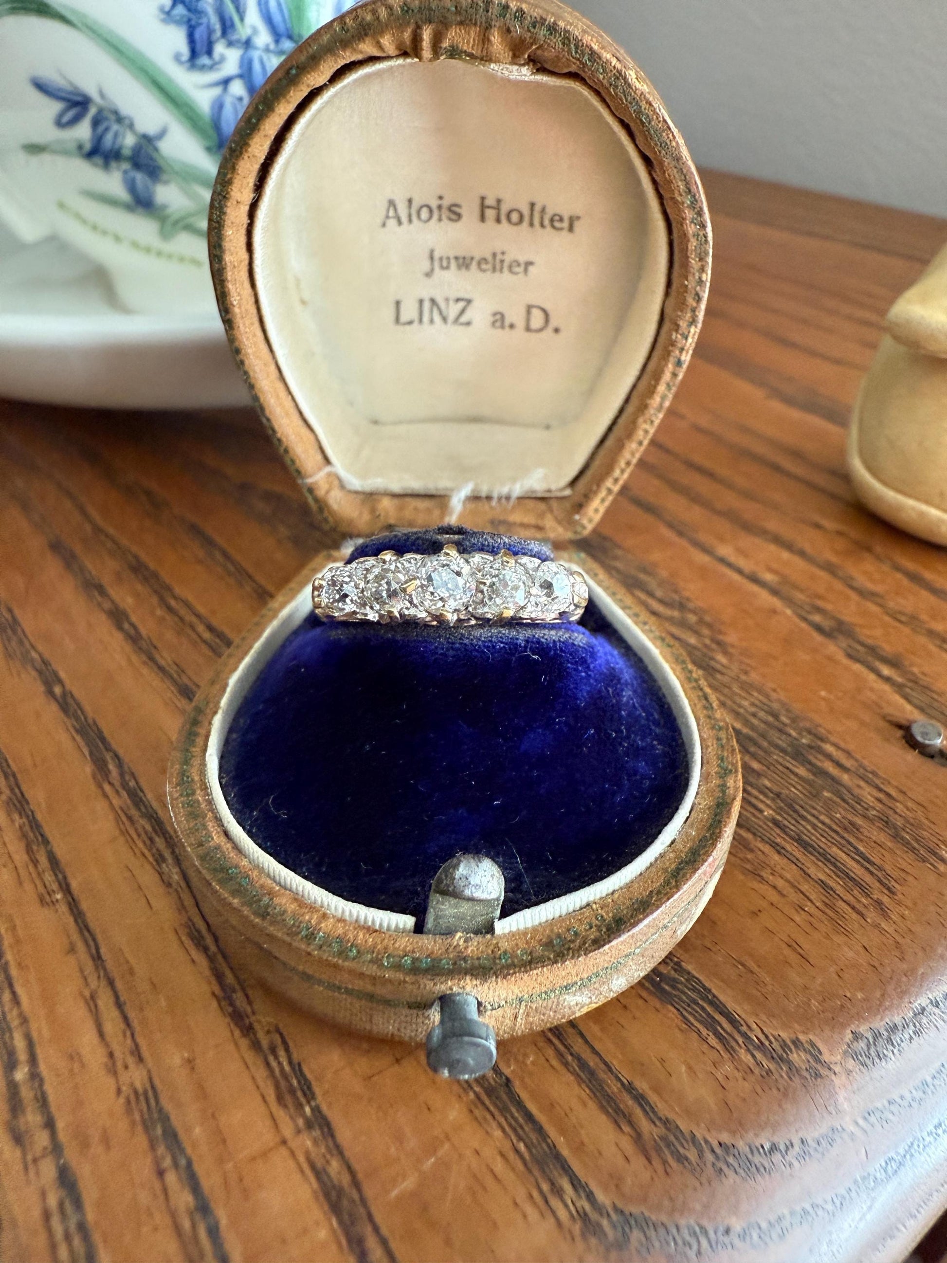 Antique Old Mine Cut DIAMOND One Carat Five Stone Skinny Band Ring 18k Gold Scrolled Victorian Stacker Wedding OMC