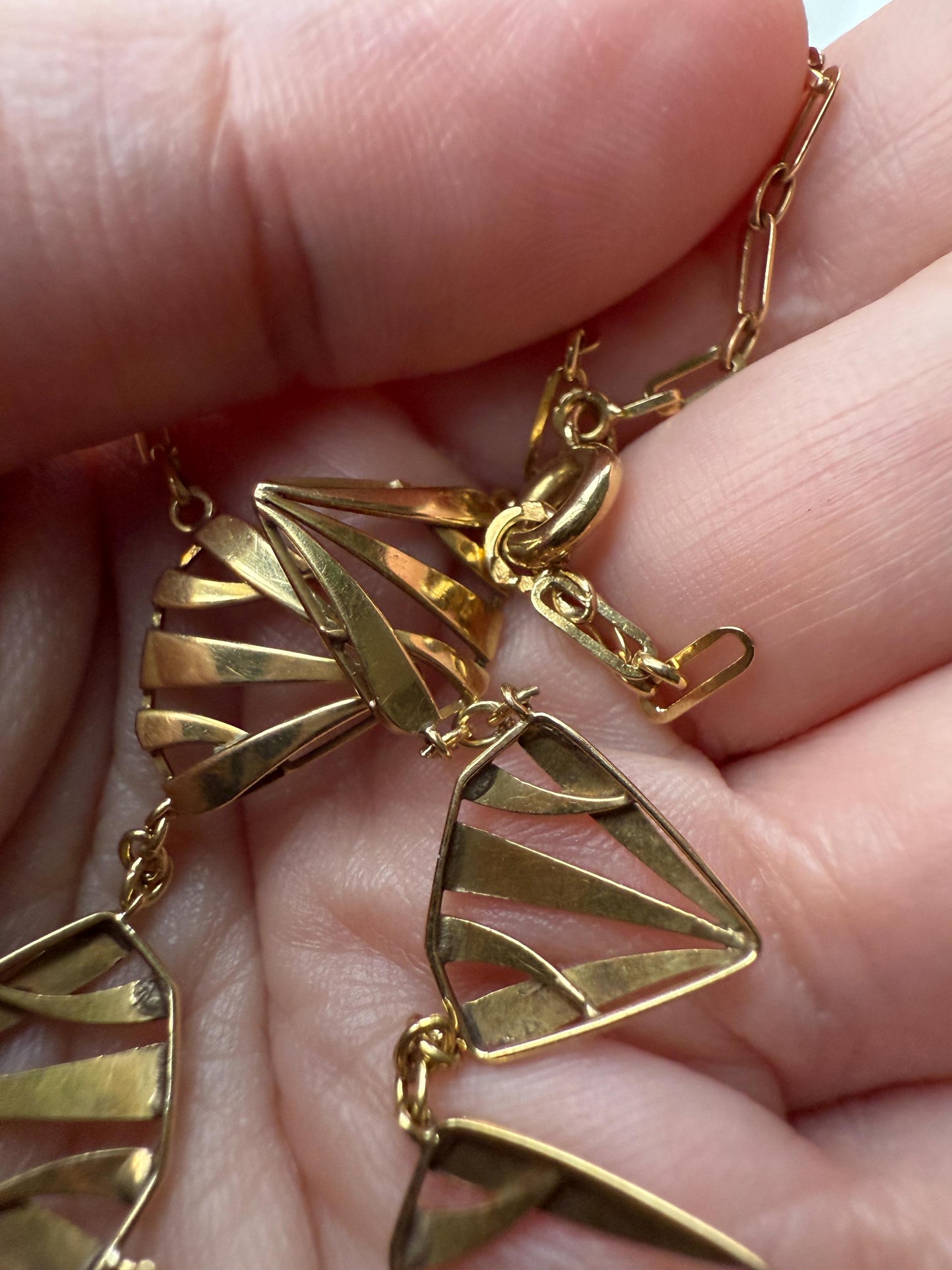 Fan Geometric French Antique 7.2g 18k Gold Necklace Drapery Paperclip Chain Collar Pendant Figural Architectural Geometric Fanned