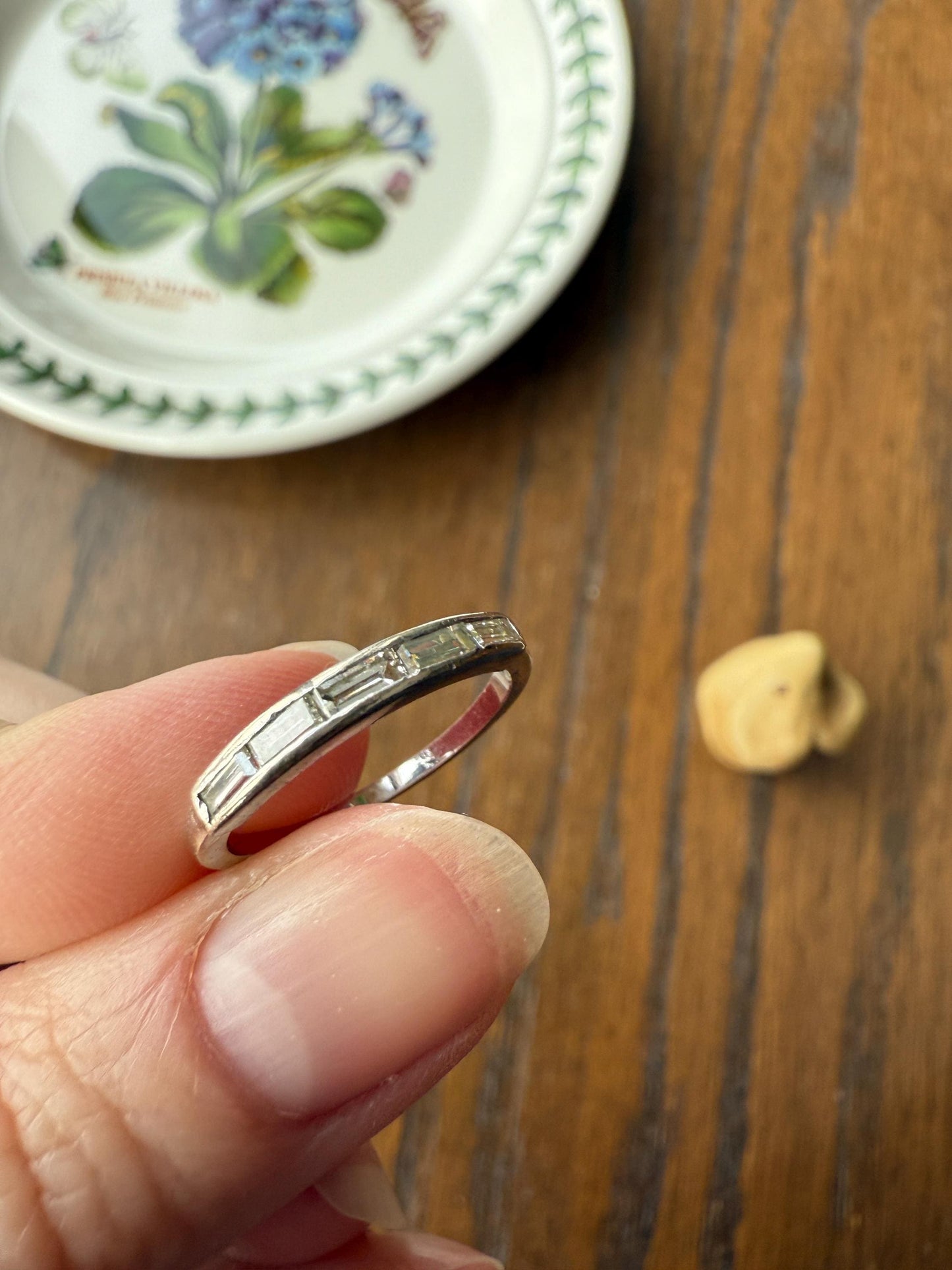 Vintage 18k White Gold Solid Eye Clean East West Five Stone Baguette Diamond Ring Skinny Stacker Band
