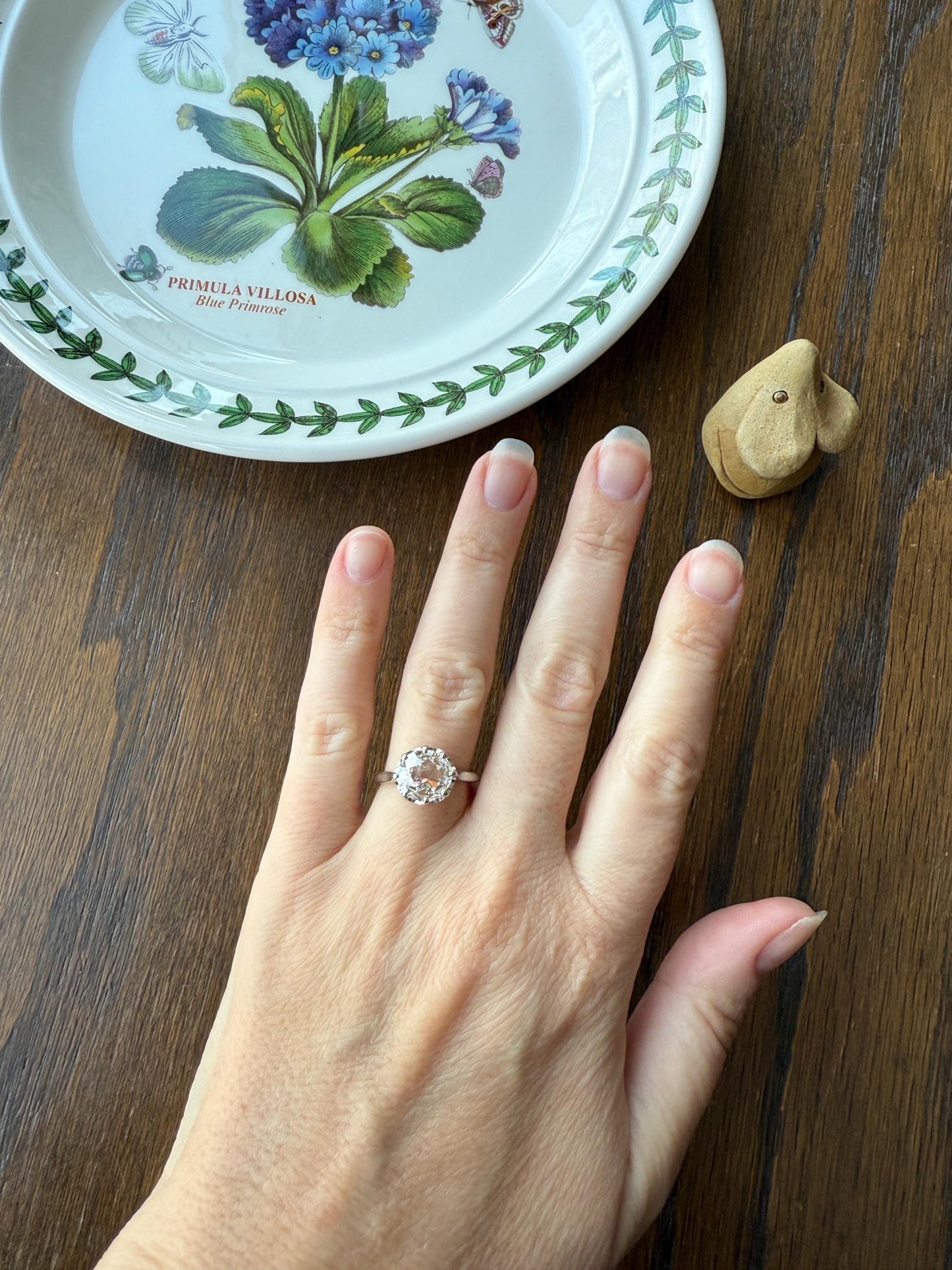 Antique 1.75 Carat Old Mine Cut DIAMOND East West OVAL Solitaire French Engagement Ring 18k White Gold Rainbow Stacker Love Gift Spready OMC