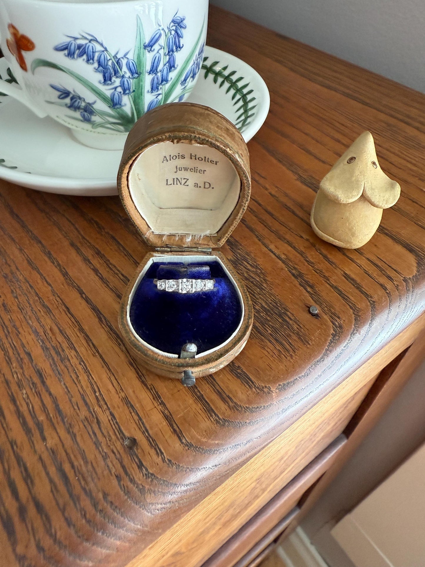 Vintage Five Stone .85 Carat Older Brilliant Cut DIAMOND Ring Stepped Squares Platinum Stacker Art Deco Geometric Band Tall Splay