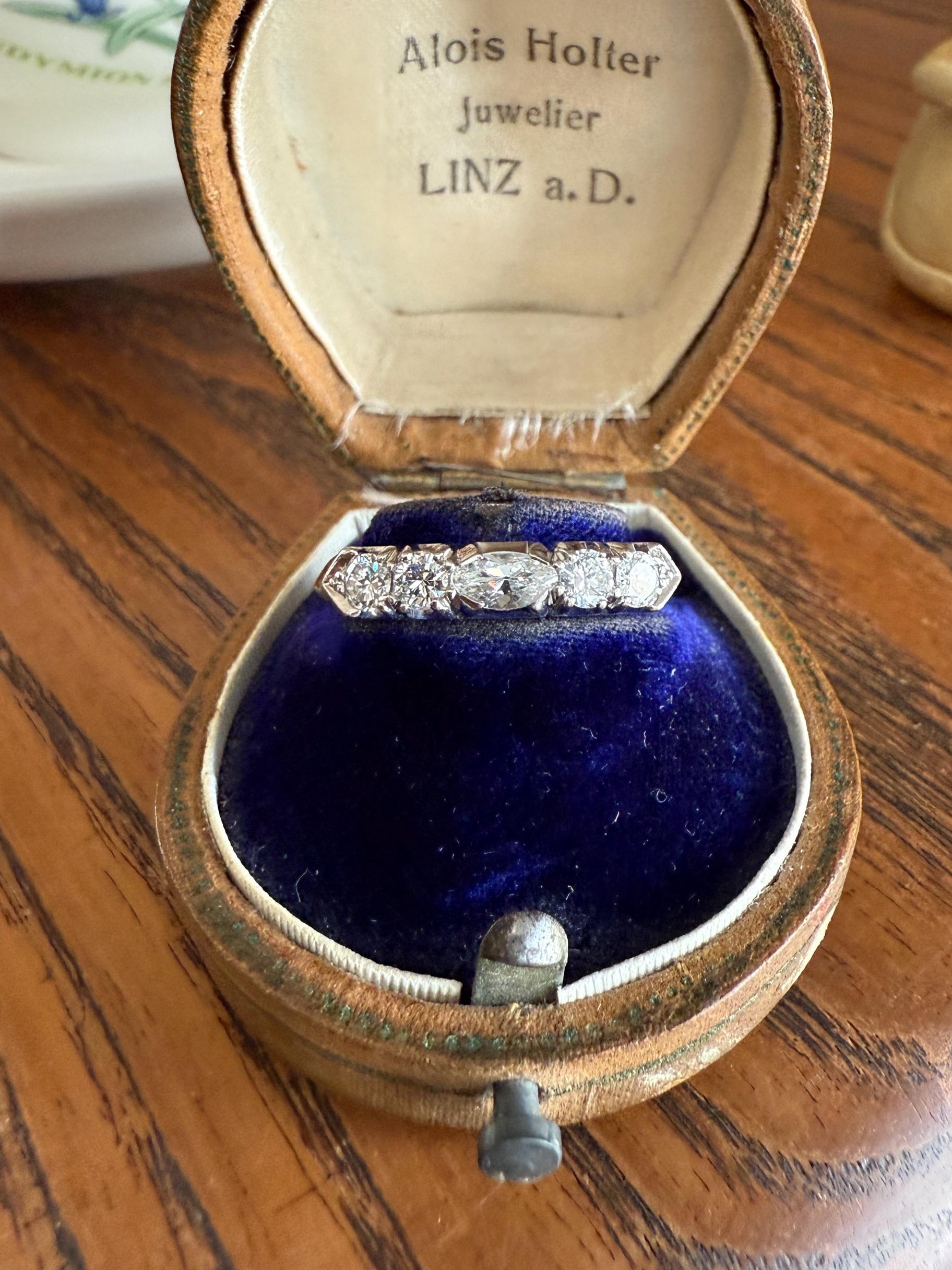 Vintage Unique East West Old Cut MARQUISE Navette Cut Diamond Five Stone Band Ring Palladium Platinum Look