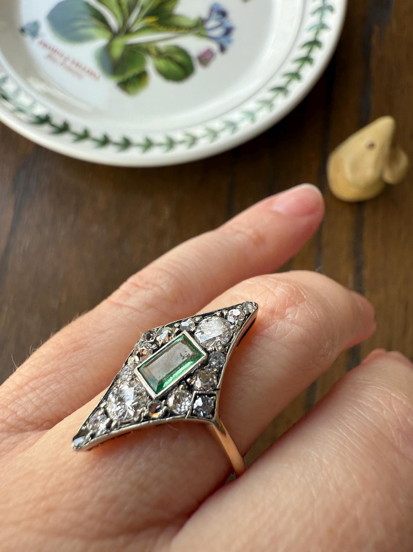 Dramatic Kite Shaped Panel Ring Green Natural Emerald 1 Carat Mixed Old Cut Diamonds Mine Rose Cluster 18k Gold & Platinum c1922 Art Deco
