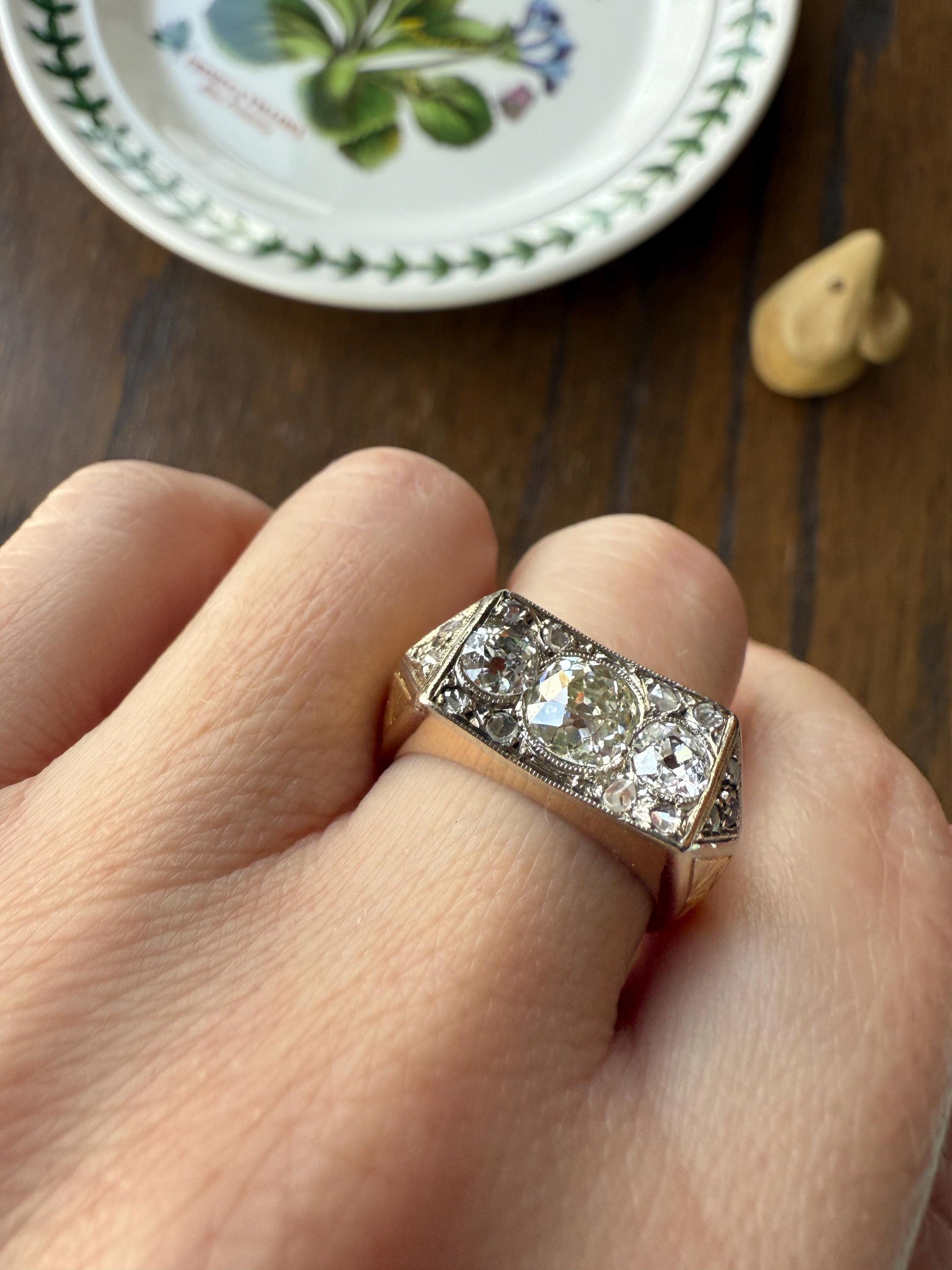 HEAVY French Antique 2 CARATS Old Mine Cut DIAMOND Chunky Tank Ring 14.6g 18k Gold Engraved Flared Geometric Rectangular Art Deco Omc