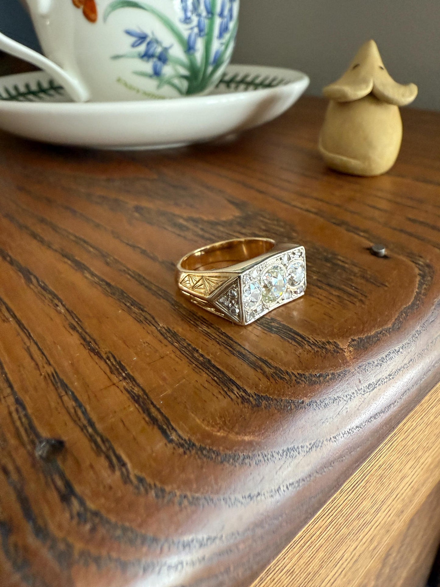 HEAVY French Antique 2 CARATS Old Mine Cut DIAMOND Chunky Tank Ring 14.6g 18k Gold Engraved Flared Geometric Rectangular Art Deco Omc