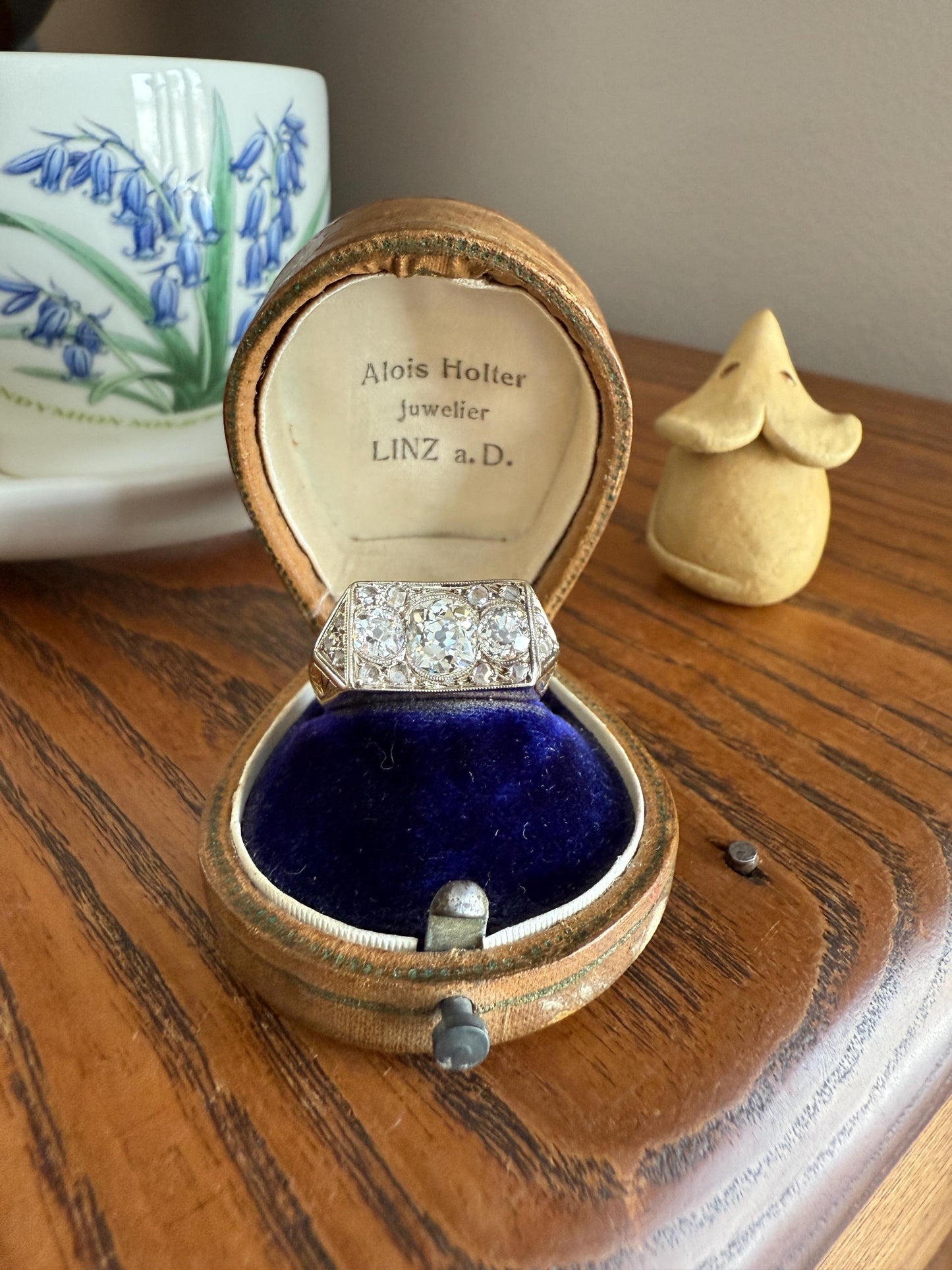 HEAVY French Antique 2 CARATS Old Mine Cut DIAMOND Chunky Tank Ring 14.6g 18k Gold Engraved Flared Geometric Rectangular Art Deco Omc
