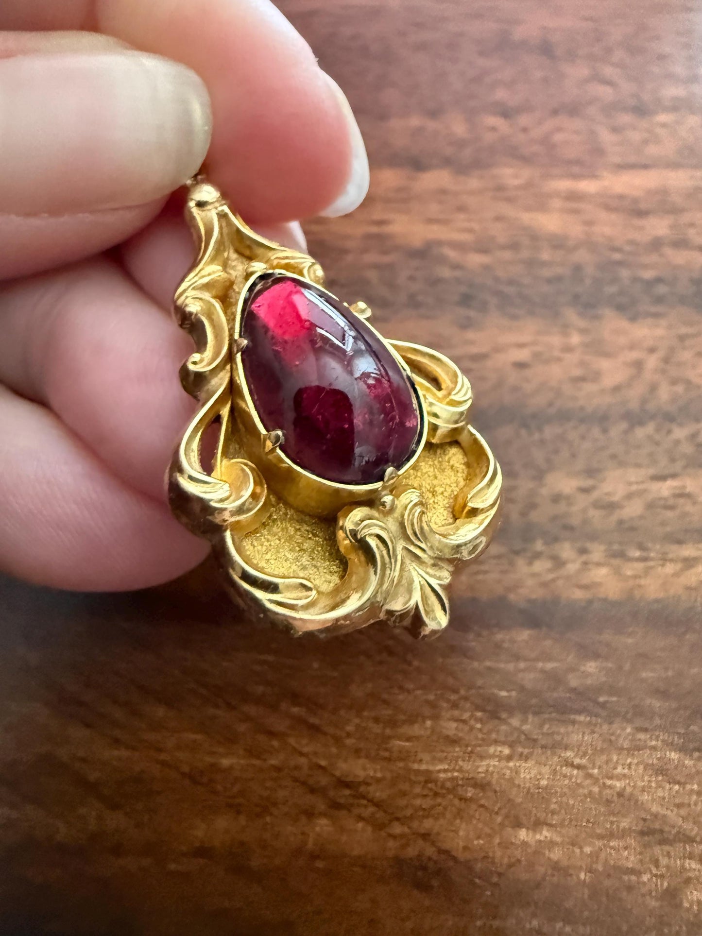 Juicy Victorian Antique Crimson Red Pear Natural Garnet 18k Gold Scrolled Teardrop Pendant Ornate Inner Glow