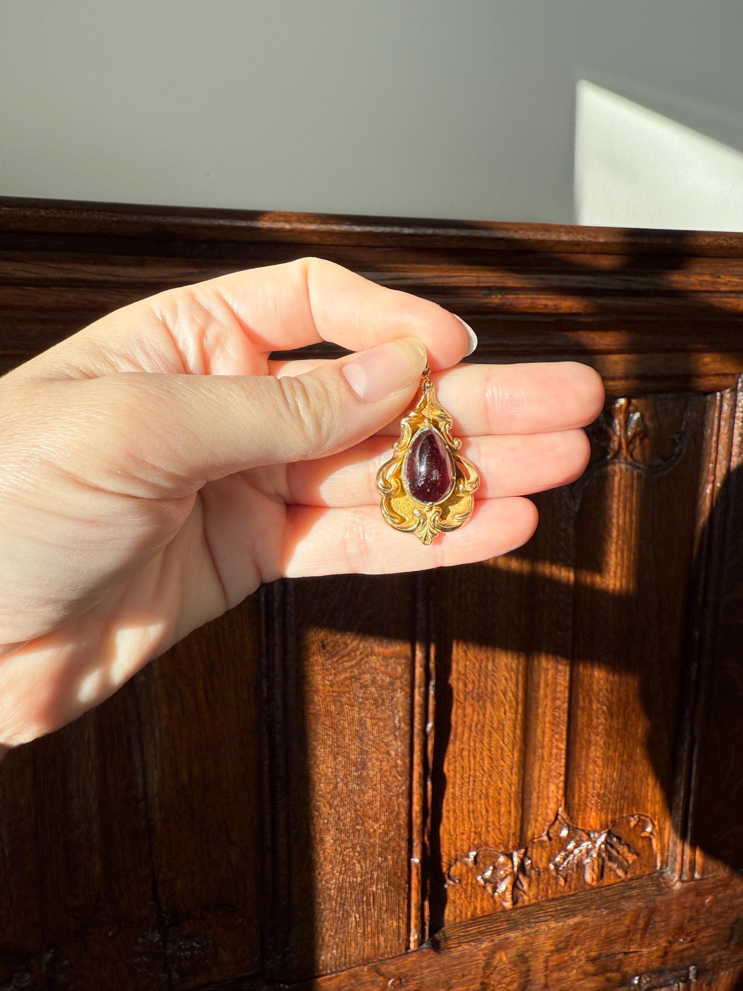 Juicy Victorian Antique Crimson Red Pear Natural Garnet 18k Gold Scrolled Teardrop Pendant Ornate Inner Glow