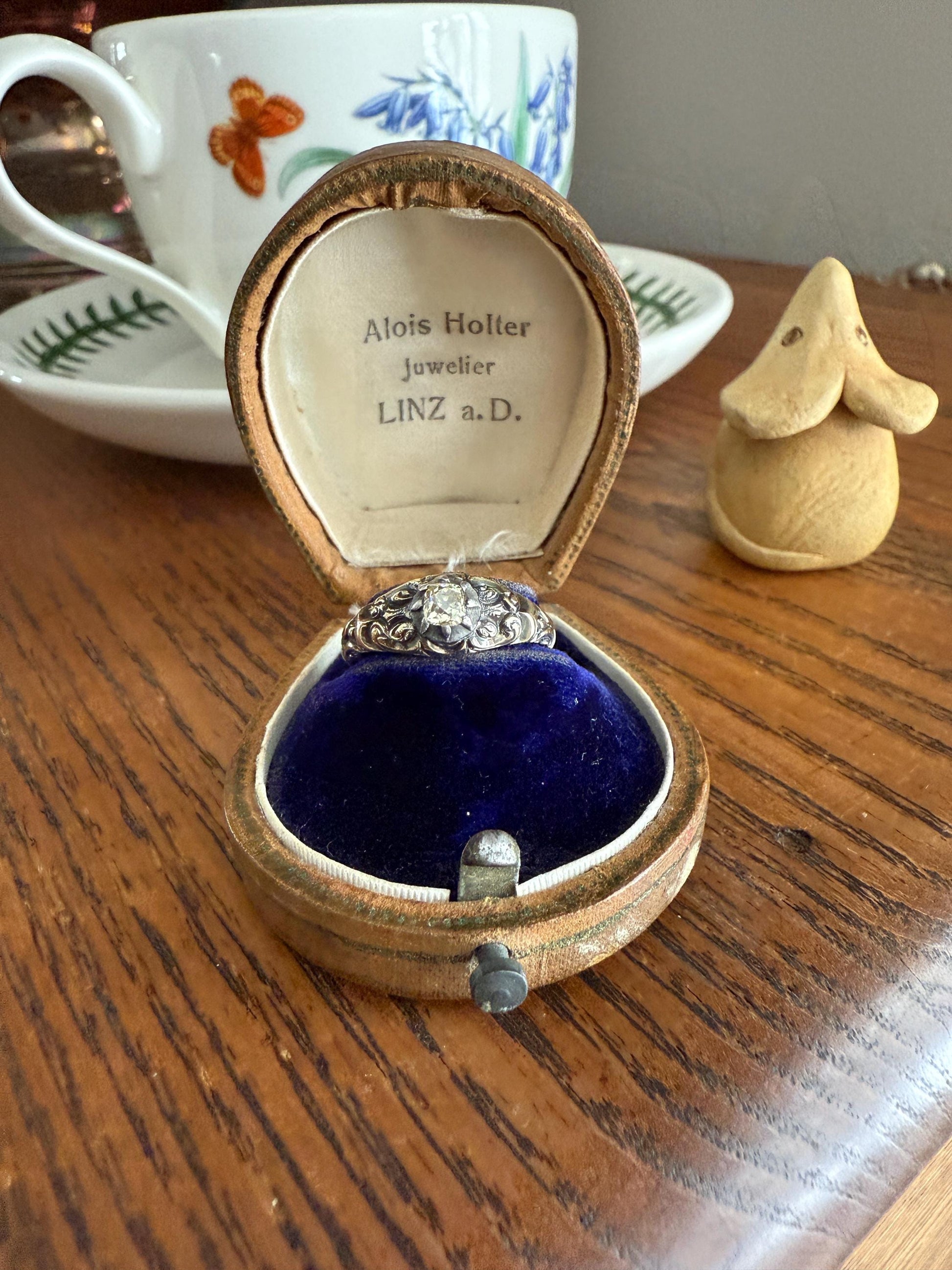 Antique Old Mine Cut DIAMOND Swirl Embossed Georgian ANTIQUE Ring Warm Pale Yellow Stone 14k Gold Silver Collet Band Stacker Solitaire Gift