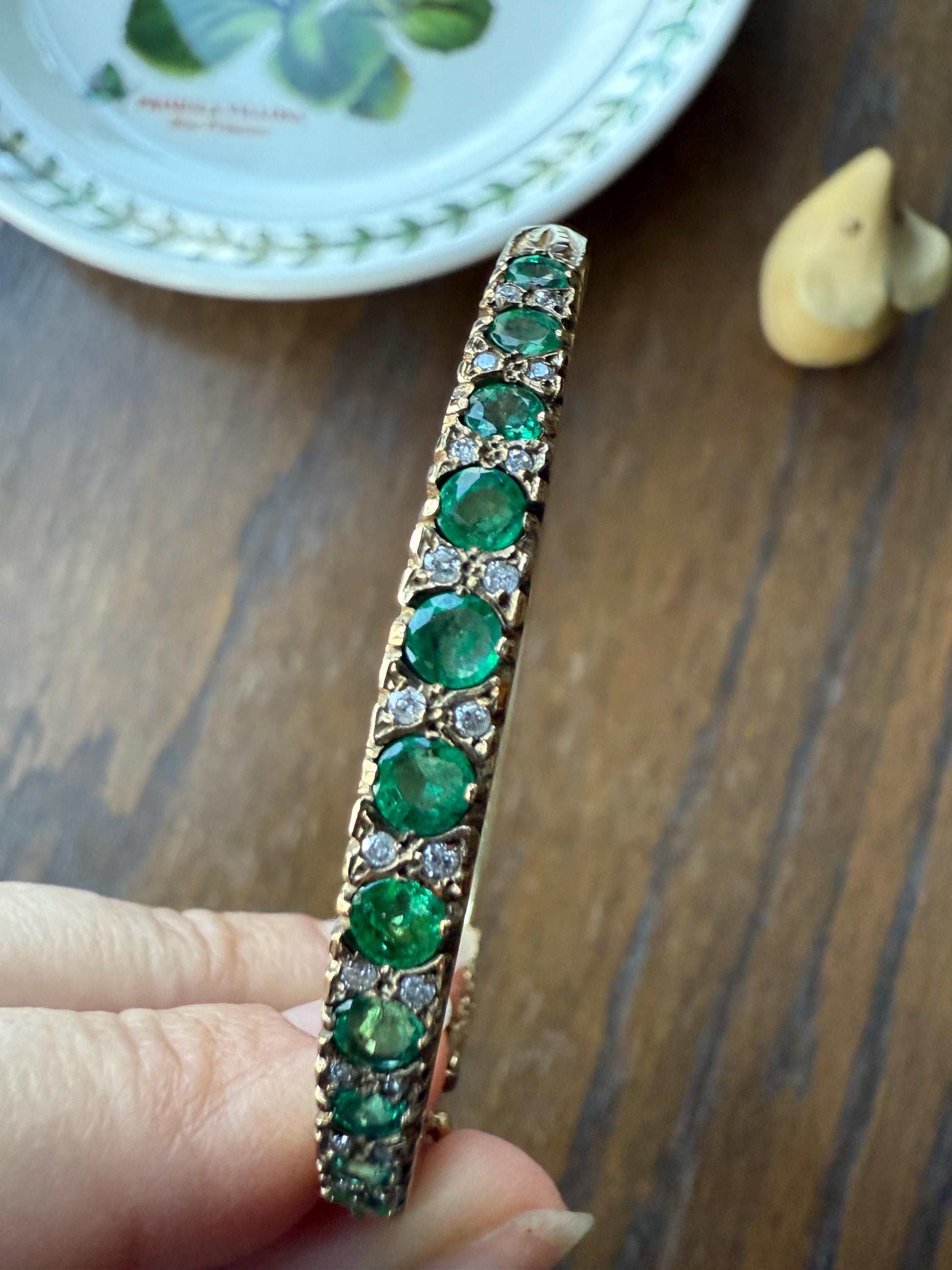 Antique Green Natural EMERALD Single Cut Diamond Hinged Bangle Bracelet 9k Gold Victorian Edwardian Ornate Swirls Not 10k