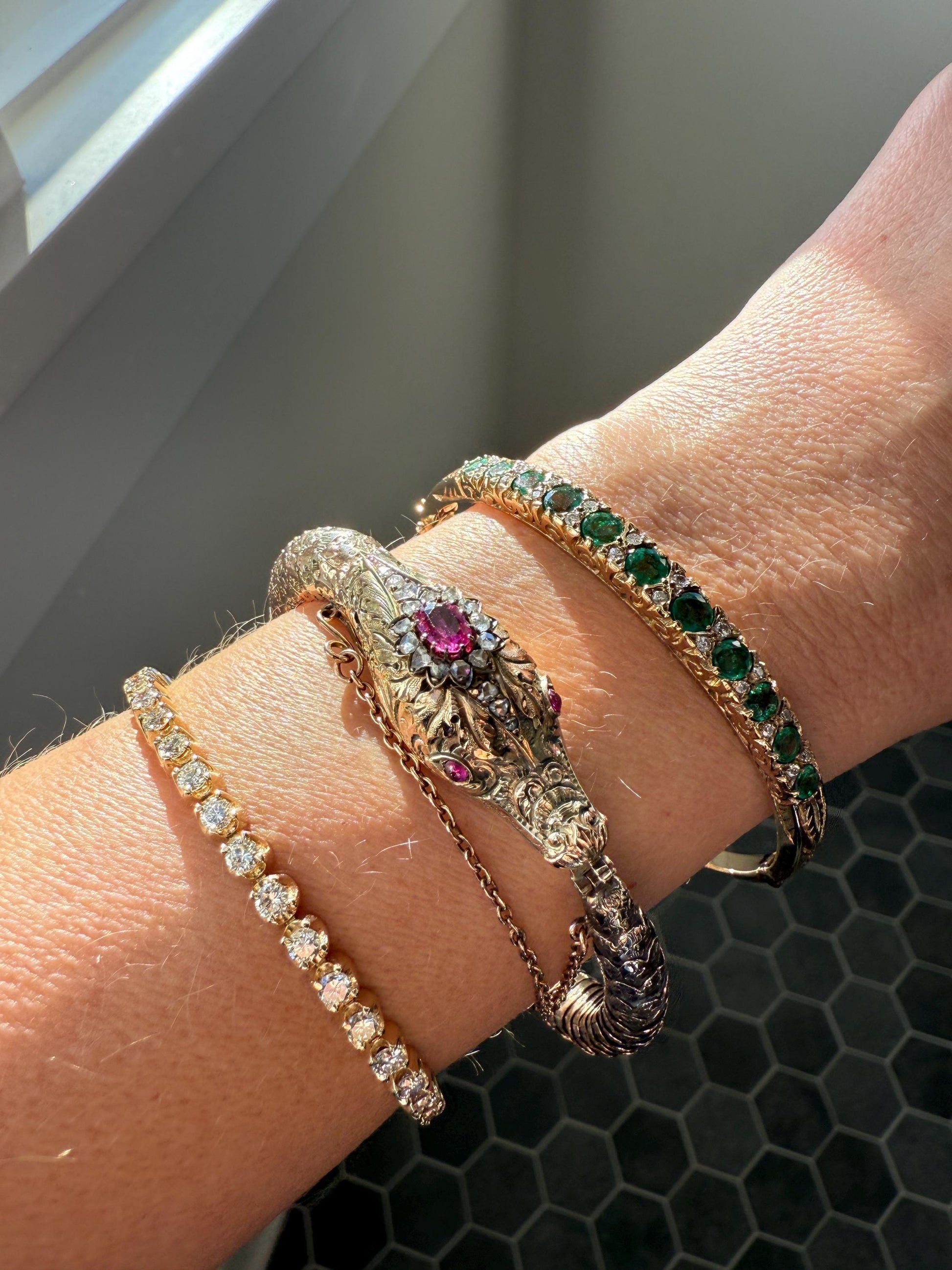 Antique Green Natural EMERALD Single Cut Diamond Hinged Bangle Bracelet 9k Gold Victorian Edwardian Ornate Swirls Not 10k