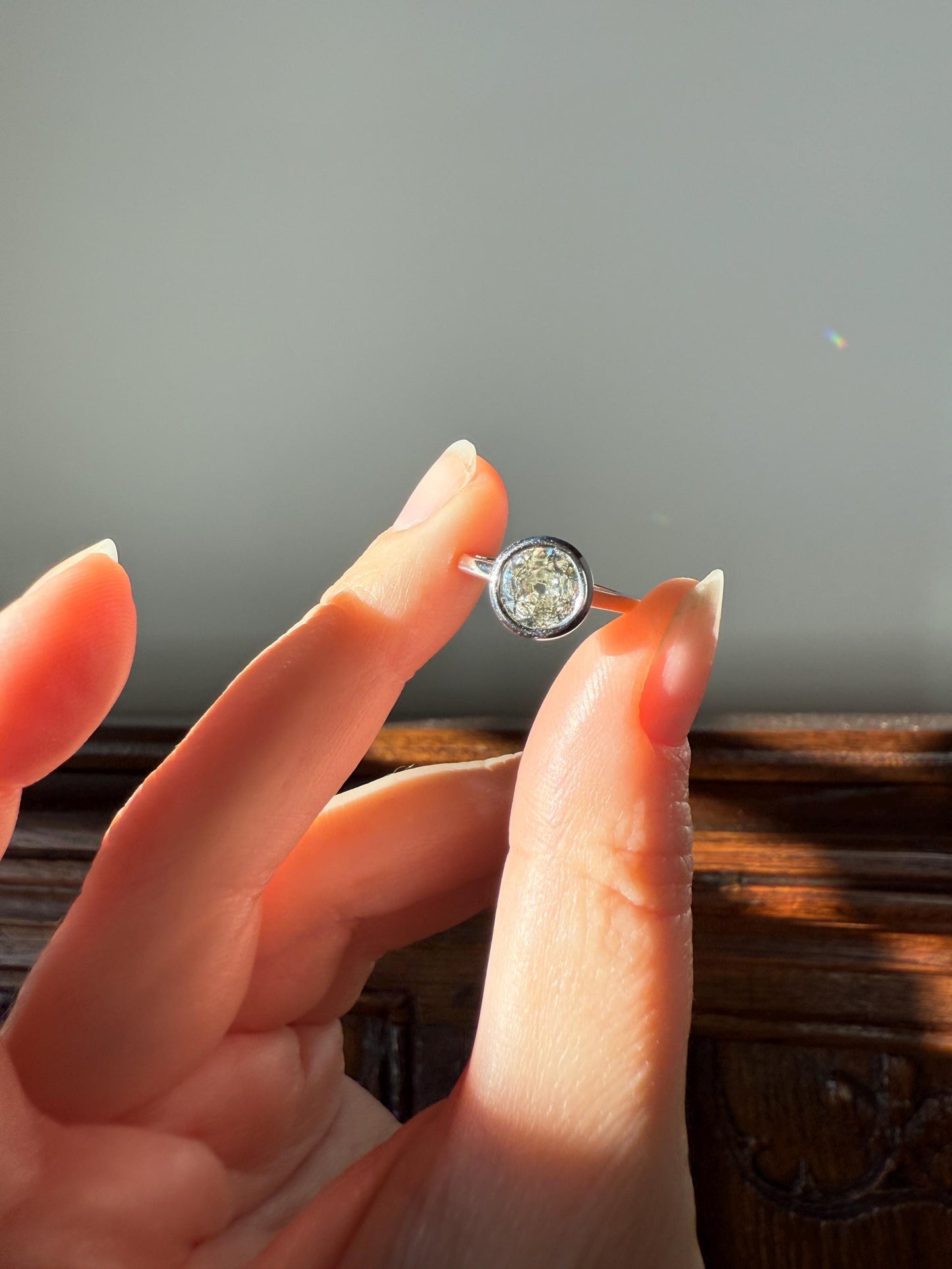 SPREADY Vintage 1.1 Carat Old Mine Cut DIAMOND Bezel Set Ring Art Deco Stacker Band 18k White Gold Solitaire Geometric Engagement