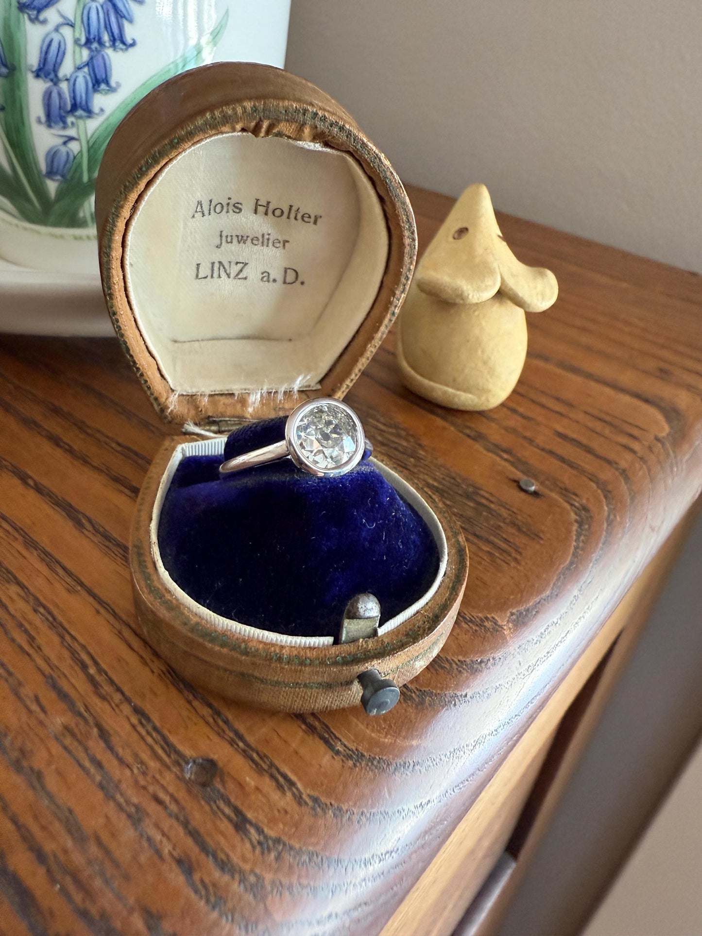 SPREADY Vintage 1.1 Carat Old Mine Cut DIAMOND Bezel Set Ring Art Deco Stacker Band 18k White Gold Solitaire Geometric Engagement