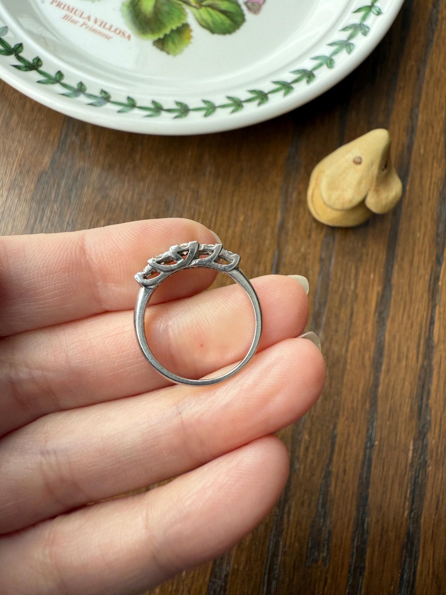 Vintage Five Stone .85 Carat Older Brilliant Cut DIAMOND Ring Stepped Squares Platinum Stacker Art Deco Geometric Band Tall Splay