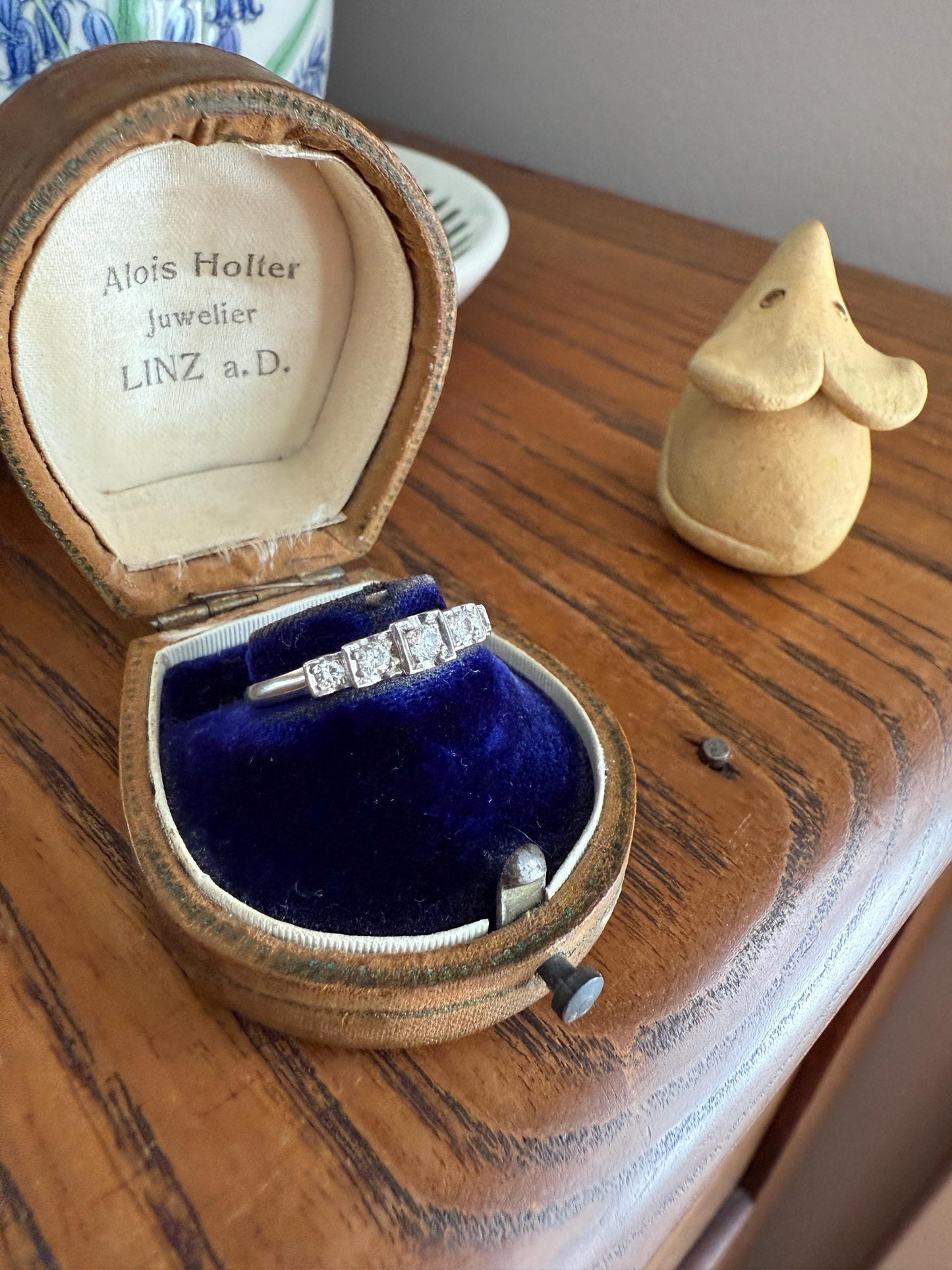 Vintage Five Stone .85 Carat Older Brilliant Cut DIAMOND Ring Stepped Squares Platinum Stacker Art Deco Geometric Band Tall Splay